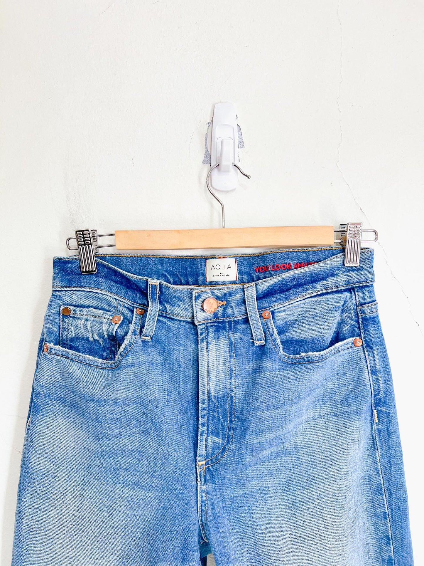 AO.LA by Alice + Olivia Cropped Jeans (Size 28)