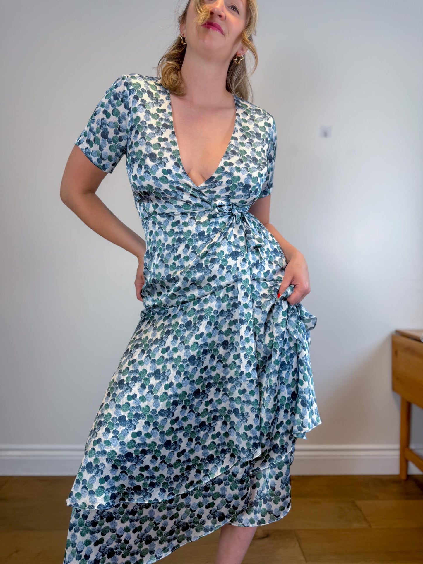 Club Monaco Wrap Dress in White/Blue/Green Print (Size M)