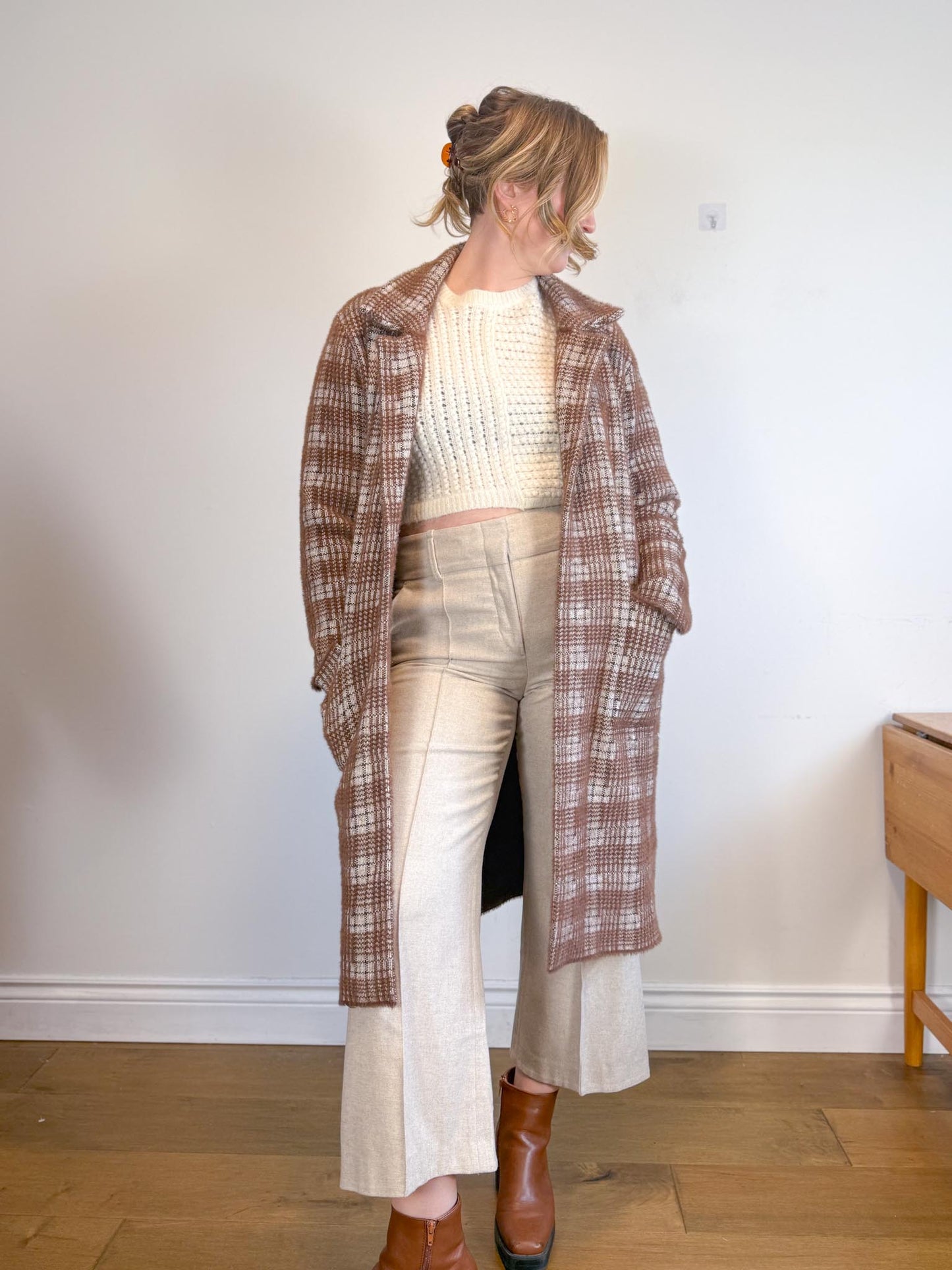 TAHARI Long Plaid Shacket in Brown/White (Size L)