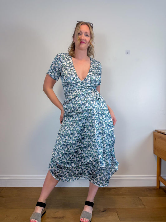 Club Monaco Wrap Dress in White/Blue/Green Print (Size M)