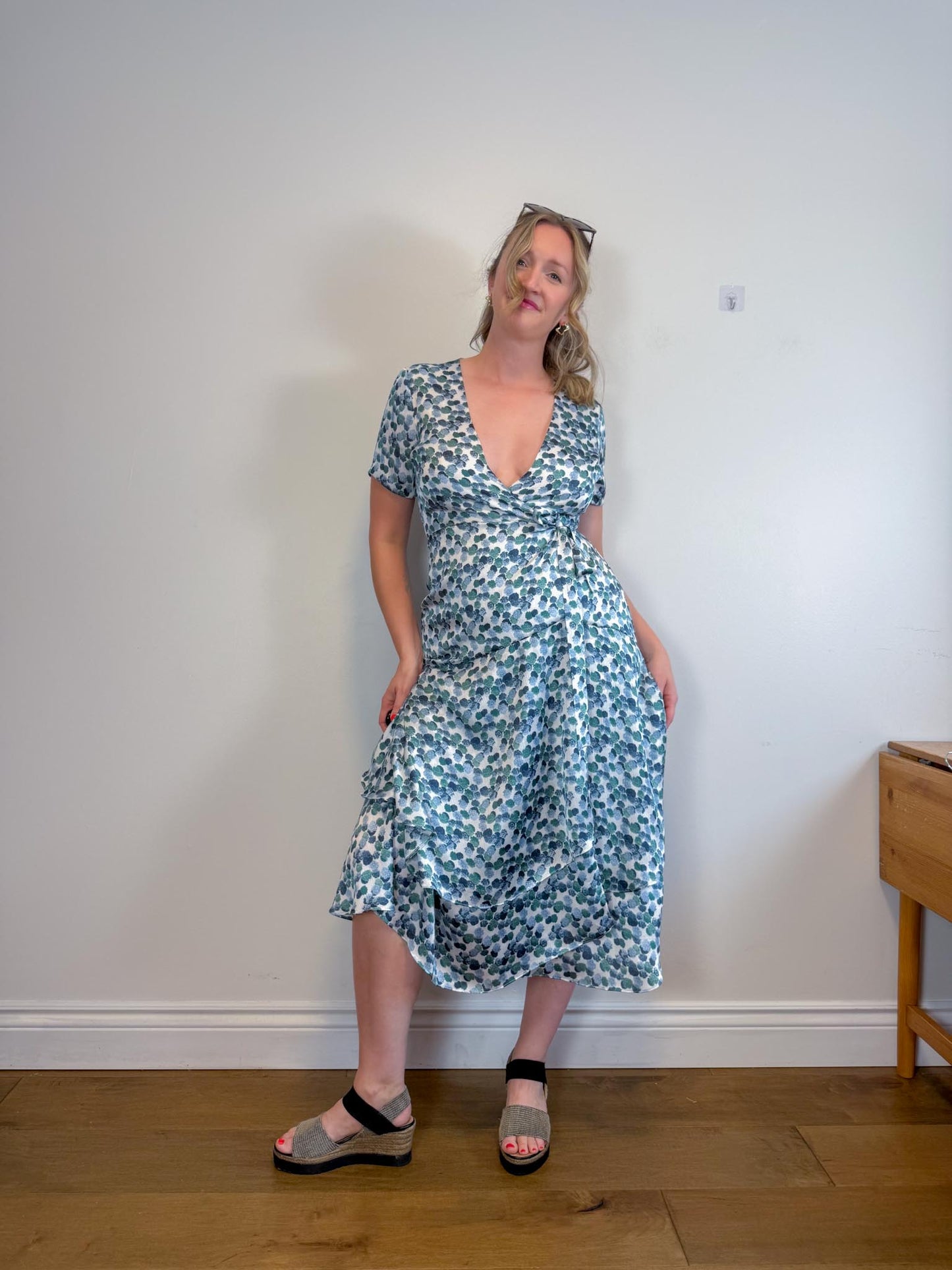 Club Monaco Wrap Dress in White/Blue/Green Print (Size M)