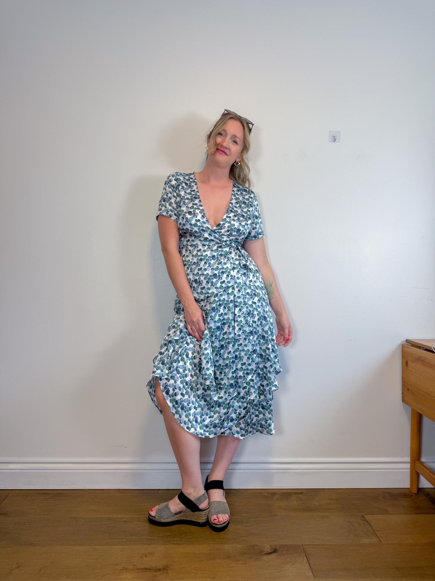 Club Monaco Wrap Dress in White/Blue/Green Print (Size M)