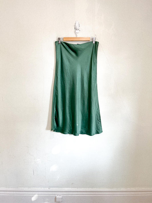 House of Harlow 1960 Satin Midi Skirt with Side Slit in Green (Size M/L)