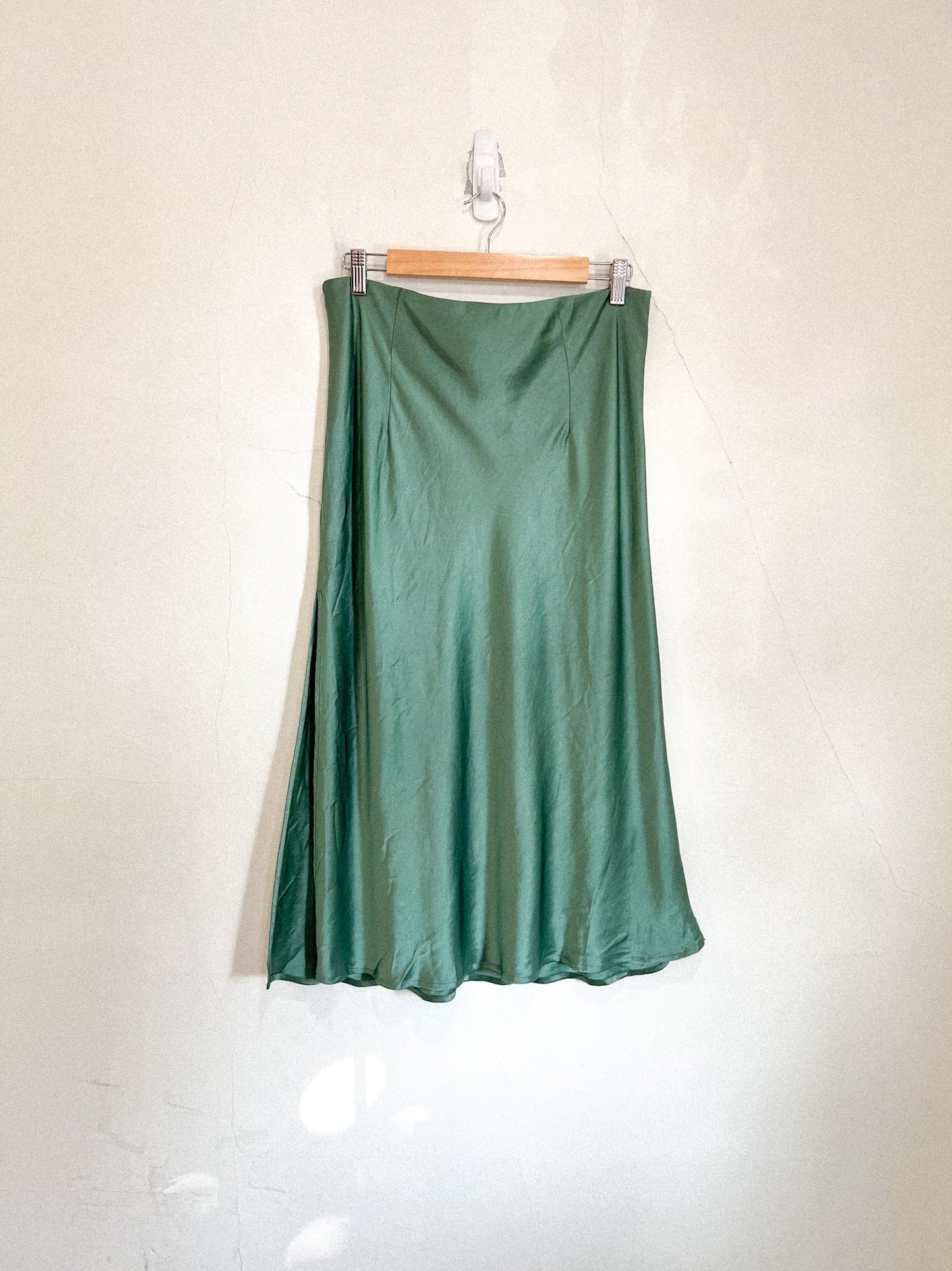 House of Harlow 1960 Satin Midi Skirt with Side Slit in Green (Size M/L)