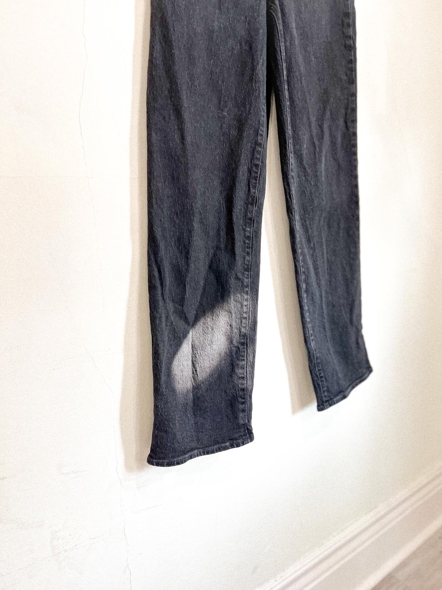 Madewell "The Perfect Vintage Wide-Leg Jean" in Black Denim (Size 25)