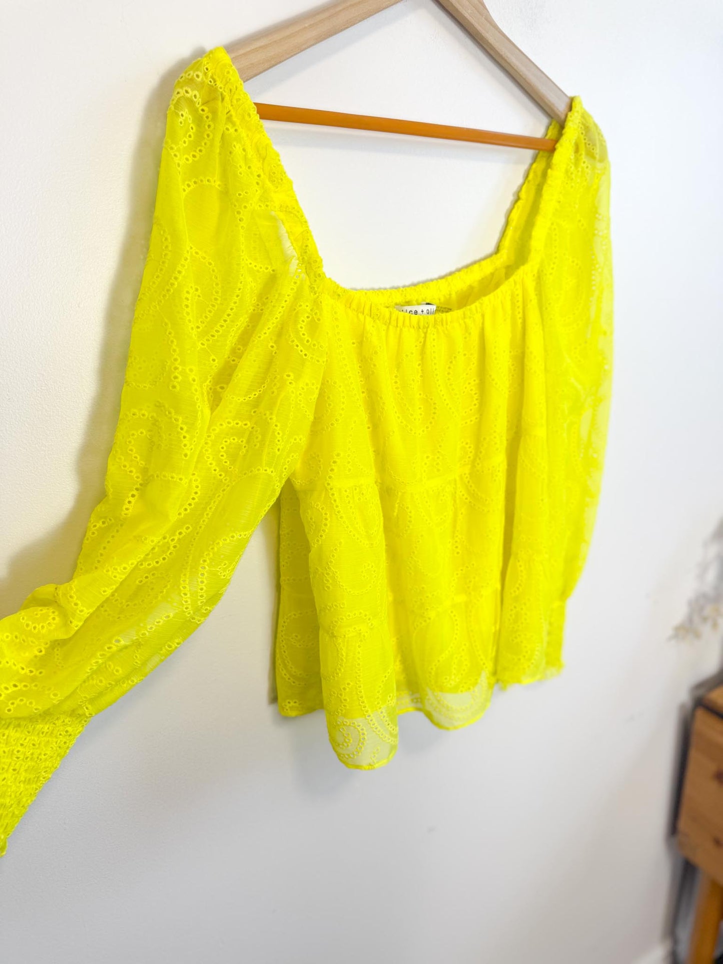 Alice & Olivia Eyelet Puff Sleeve Blouse in Neon Yellow (Size M)