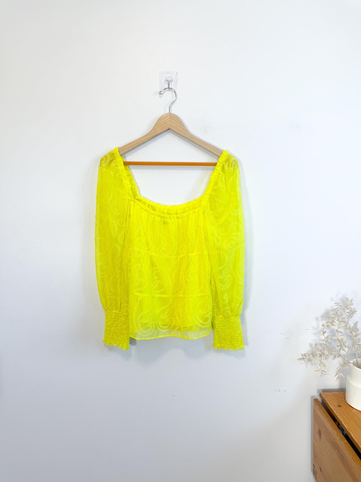 Alice & Olivia Eyelet Puff Sleeve Blouse in Neon Yellow (Size M)