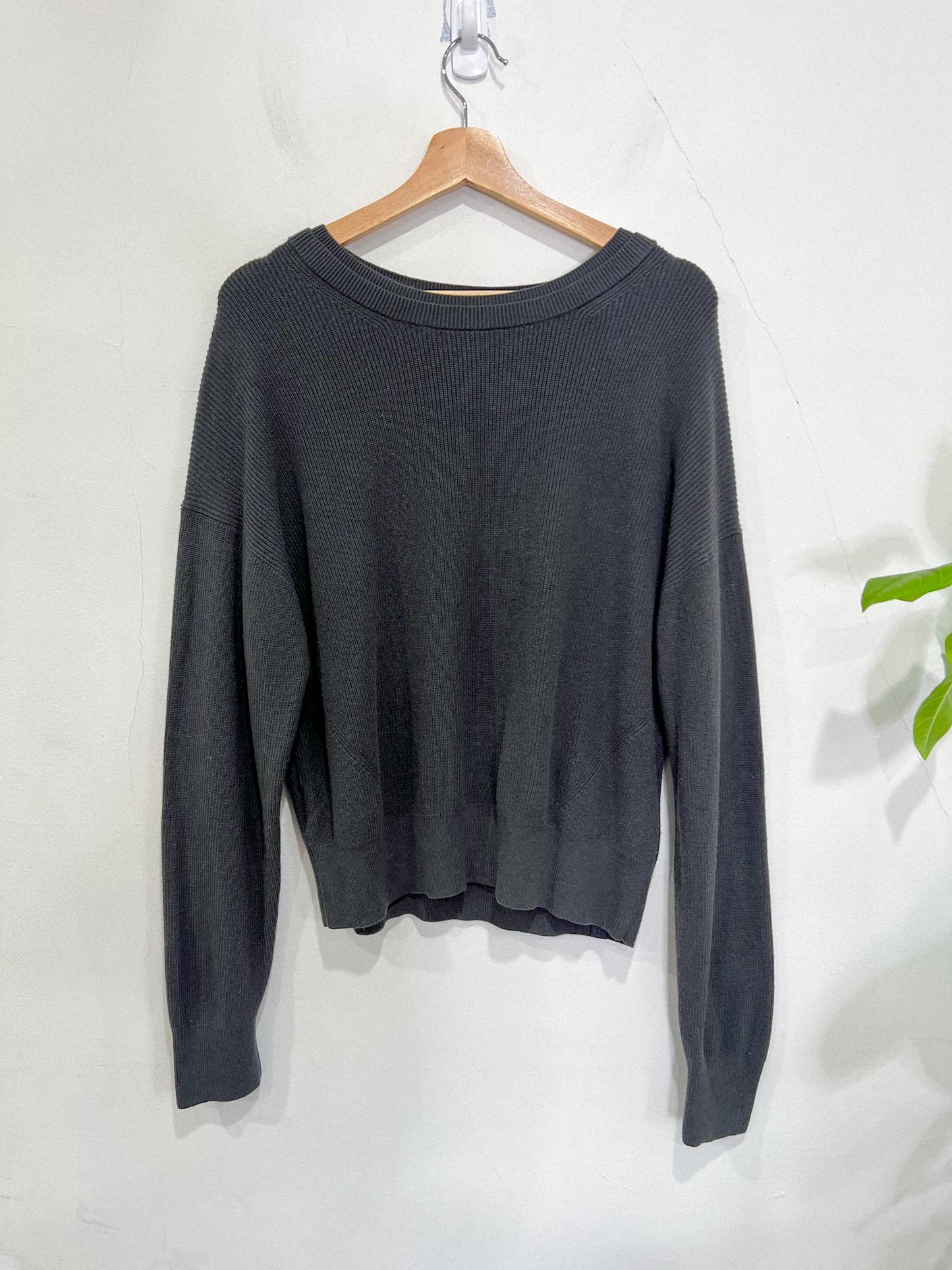 Lululemon Cropped Ribbed Crewneck in Charcoal Grey (Size M/L)