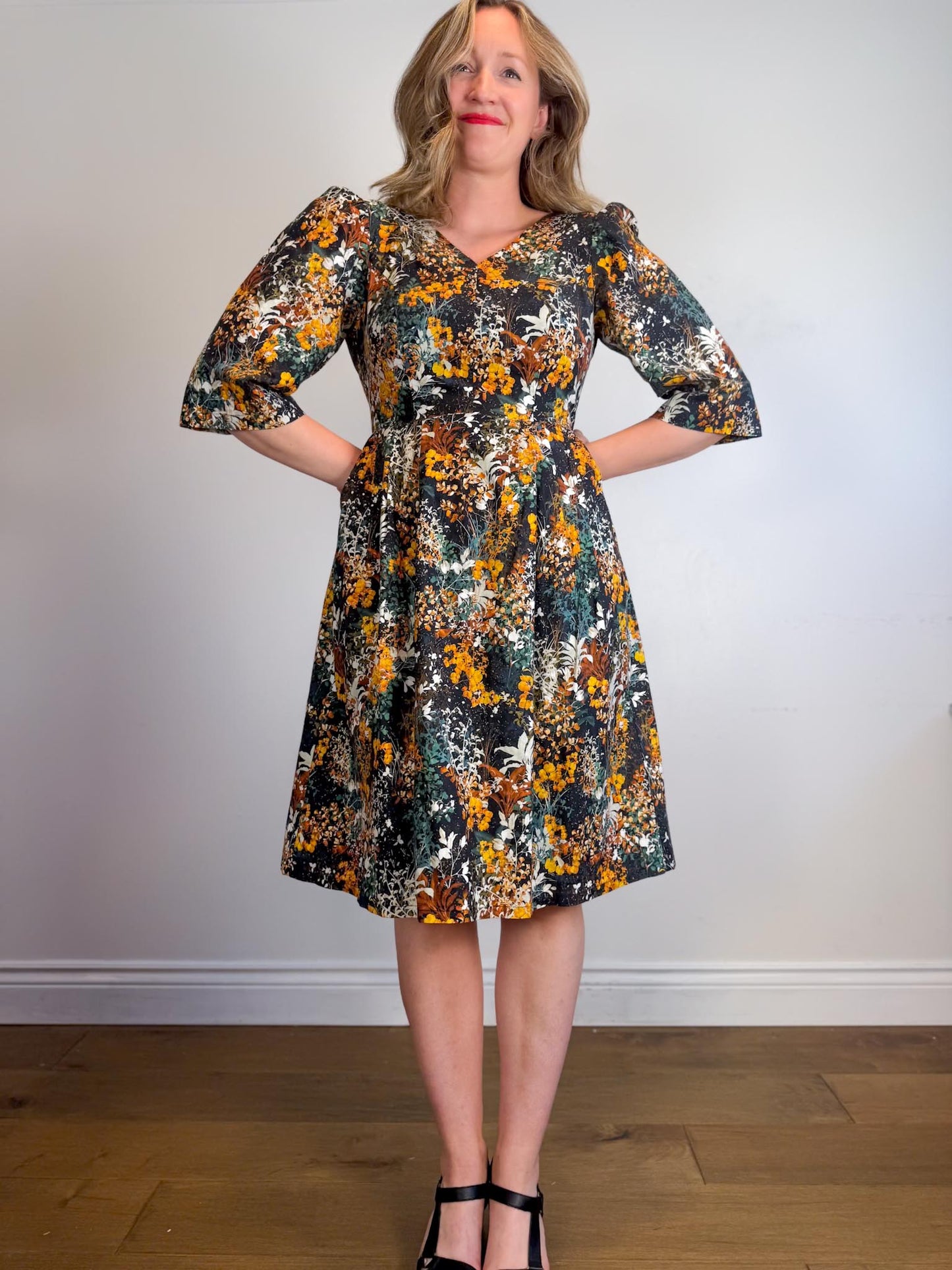 Birds of North America "Chestnut Bunting Dress - Everlasting" (Size M)