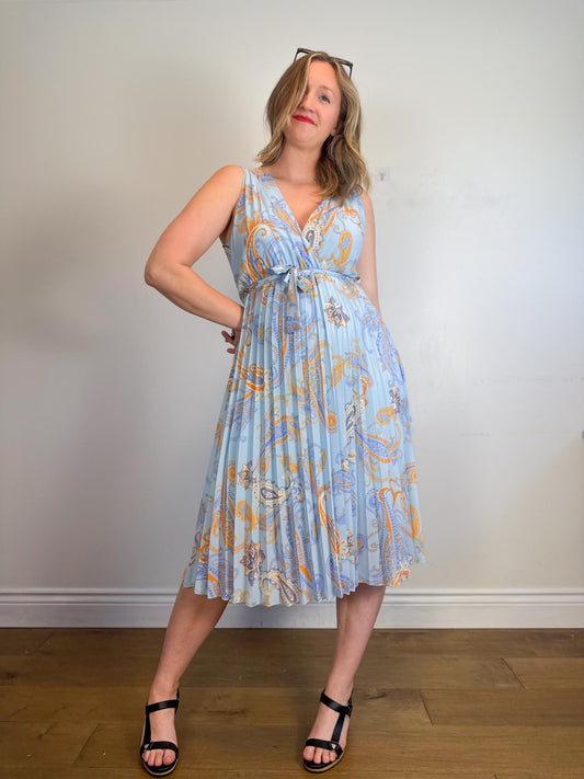 M Made in Italy Pleated Midi Dress in Blue (Size M)