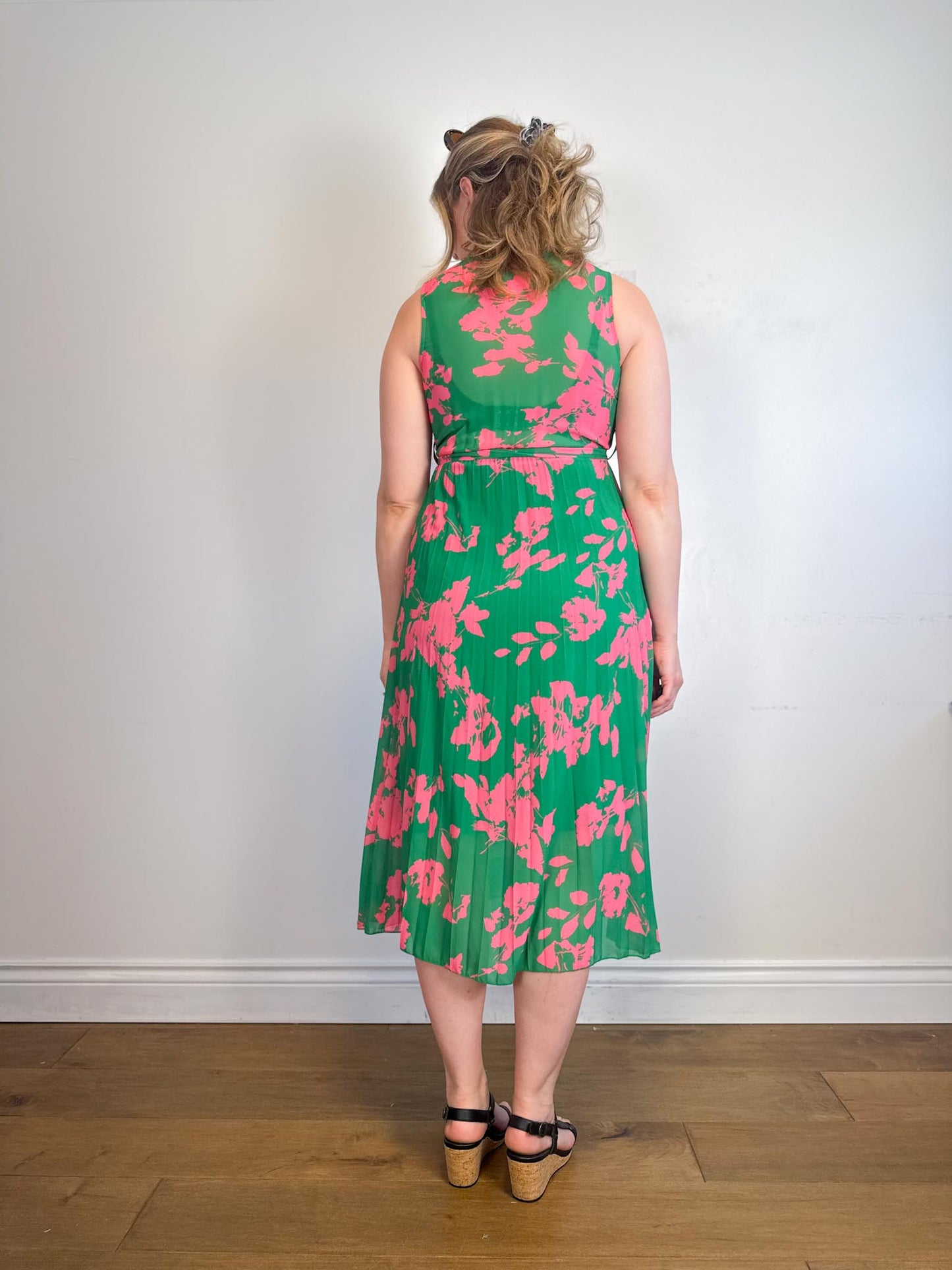 Blue Vanilla Dress in Green/Pink Floral (Size S/M)