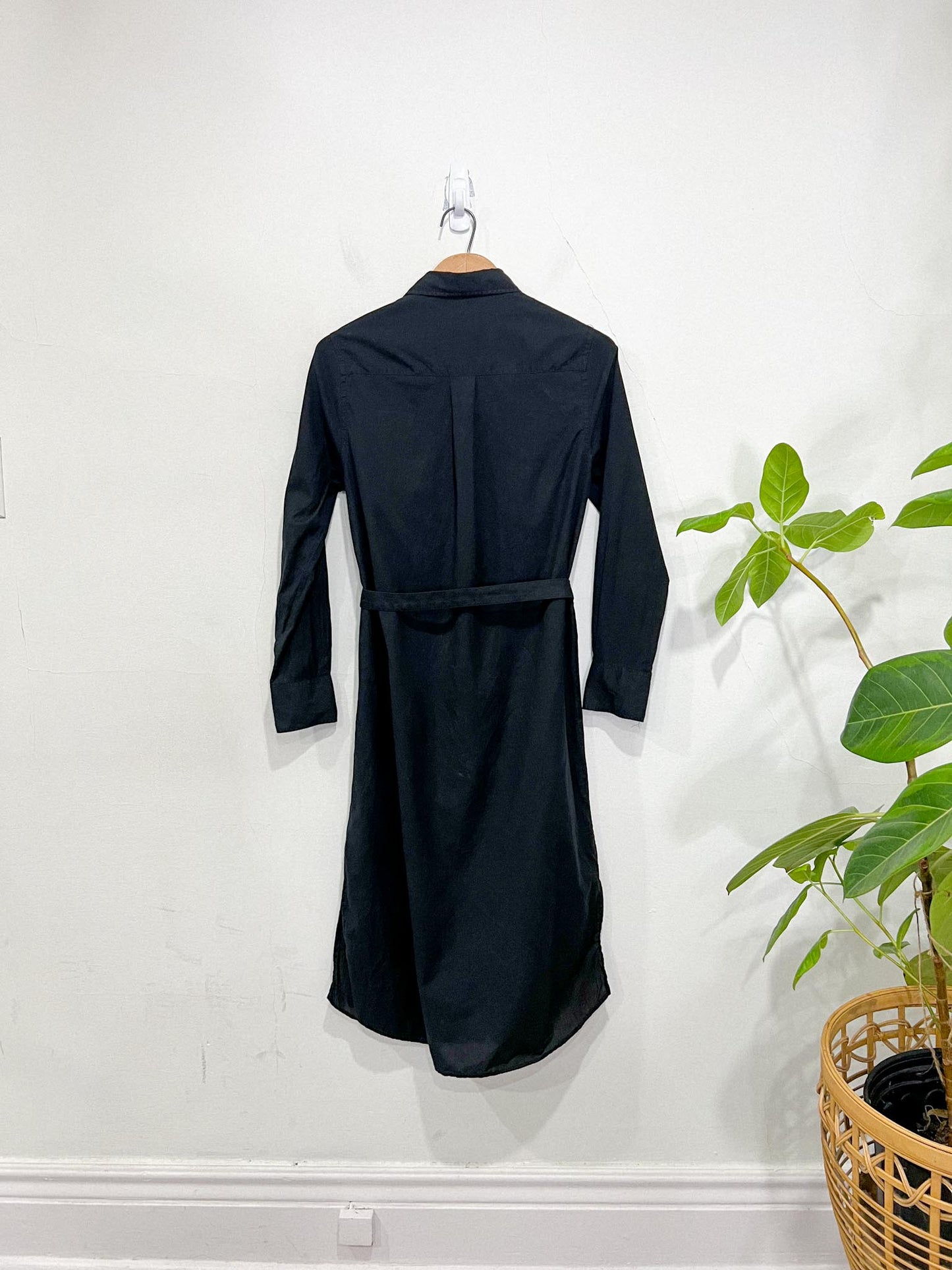 KOTN Slow Fashion Long Sleeve Shirt Dress in Black (Size M)