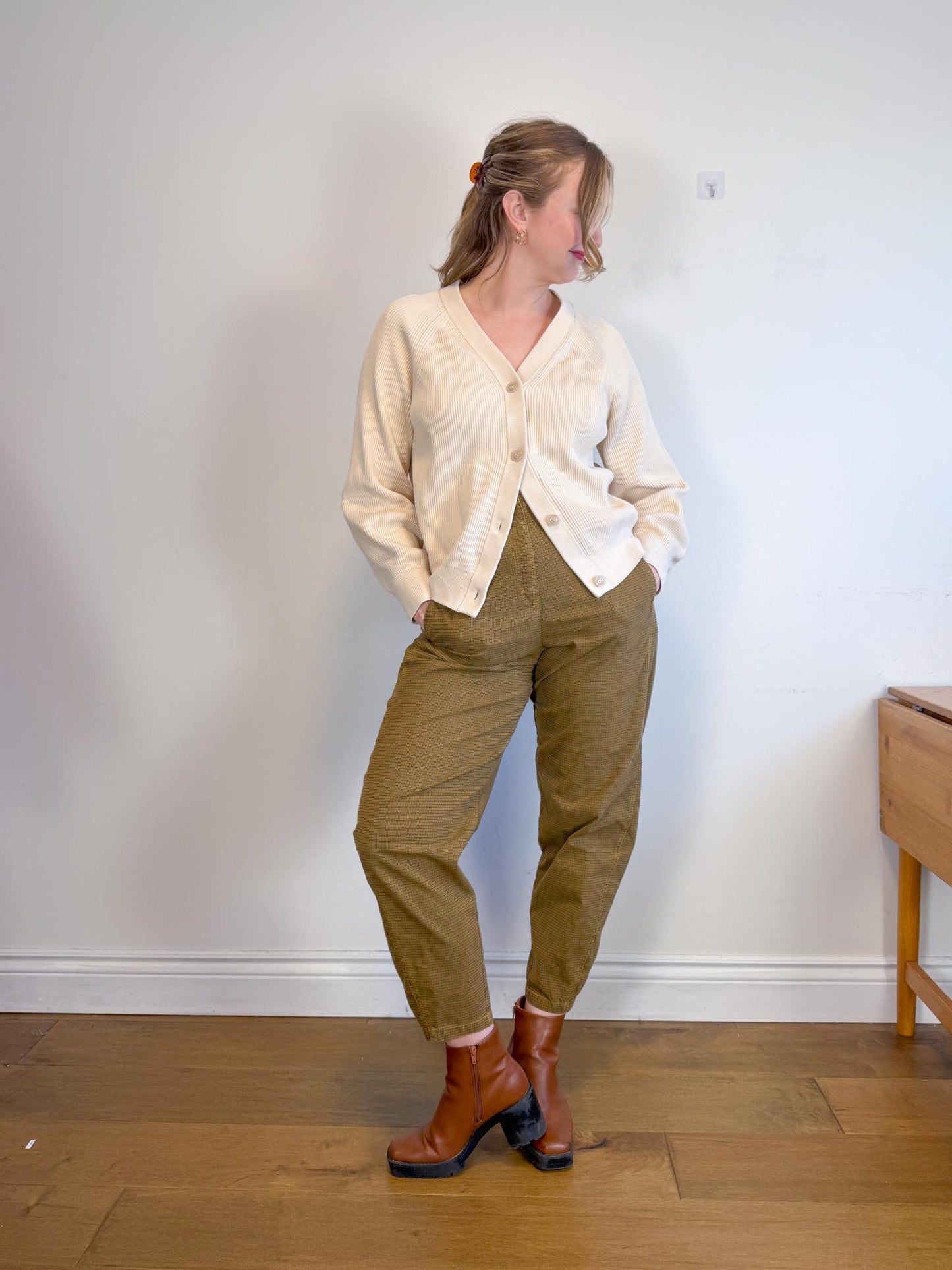 COS Ribbed Cardigan in Cream (Size L)