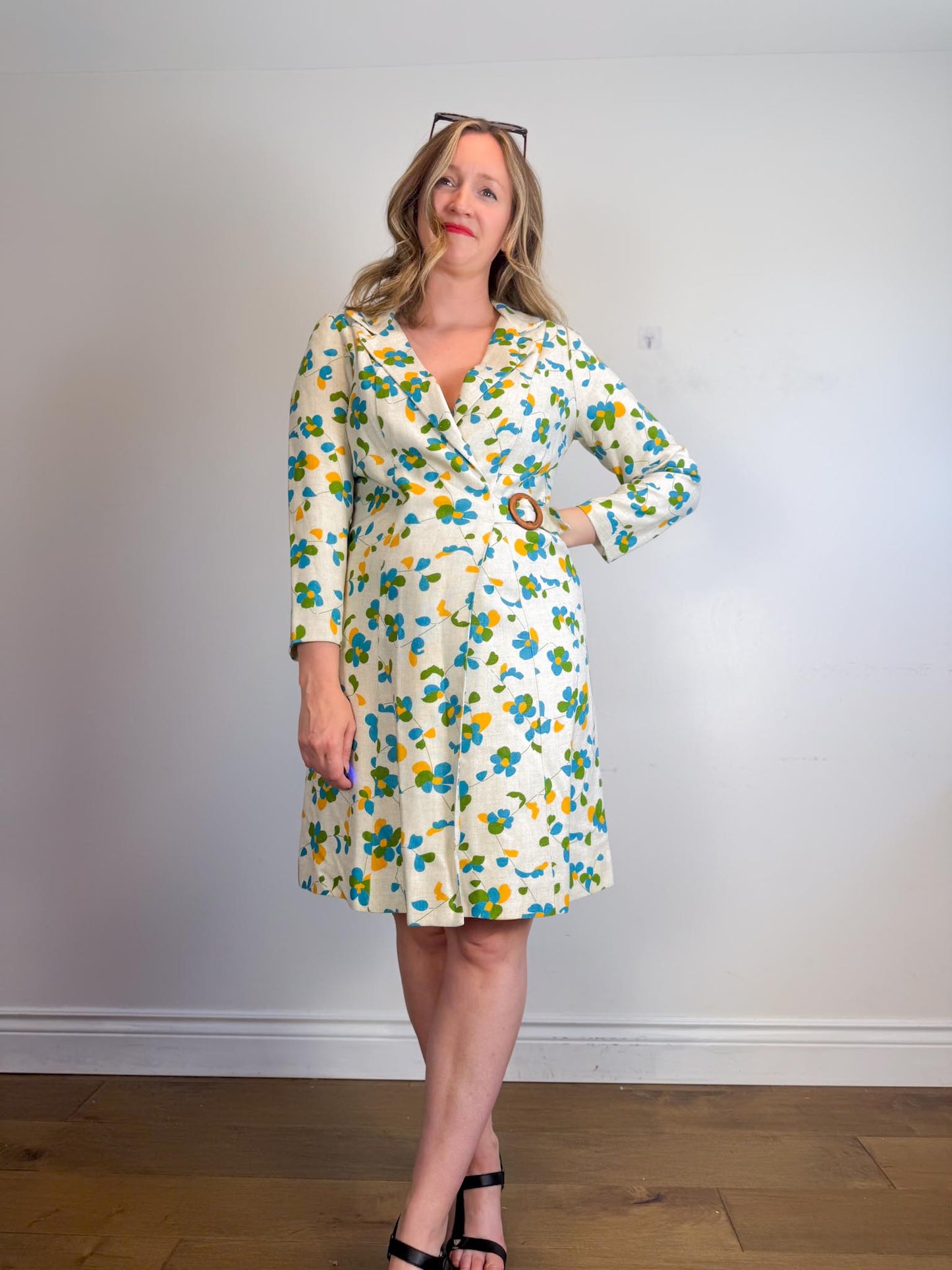 Vintage Floral Wrap Dress / Jacket (Size M/L)