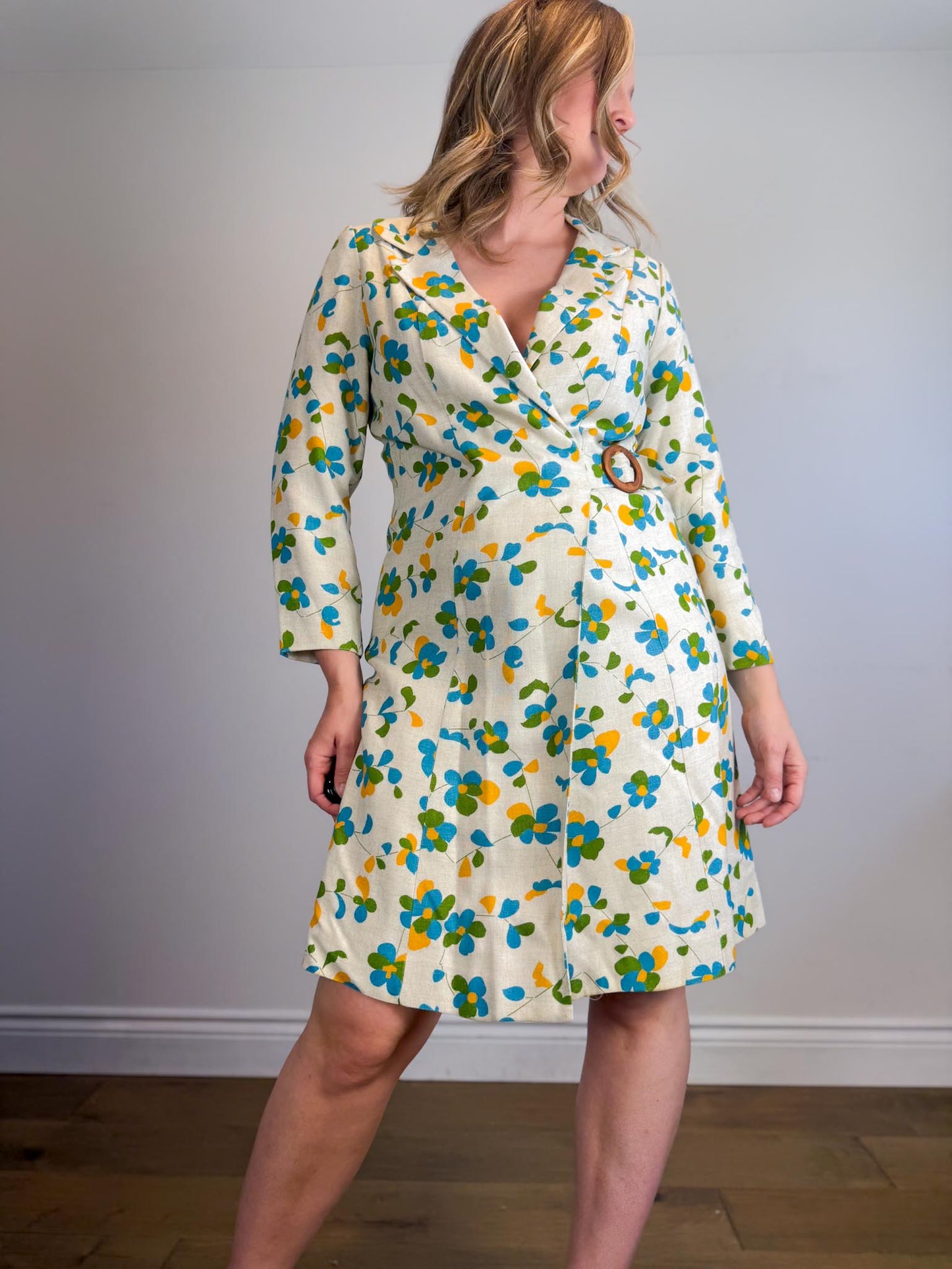 Vintage Floral Wrap Dress / Jacket (Size M/L)