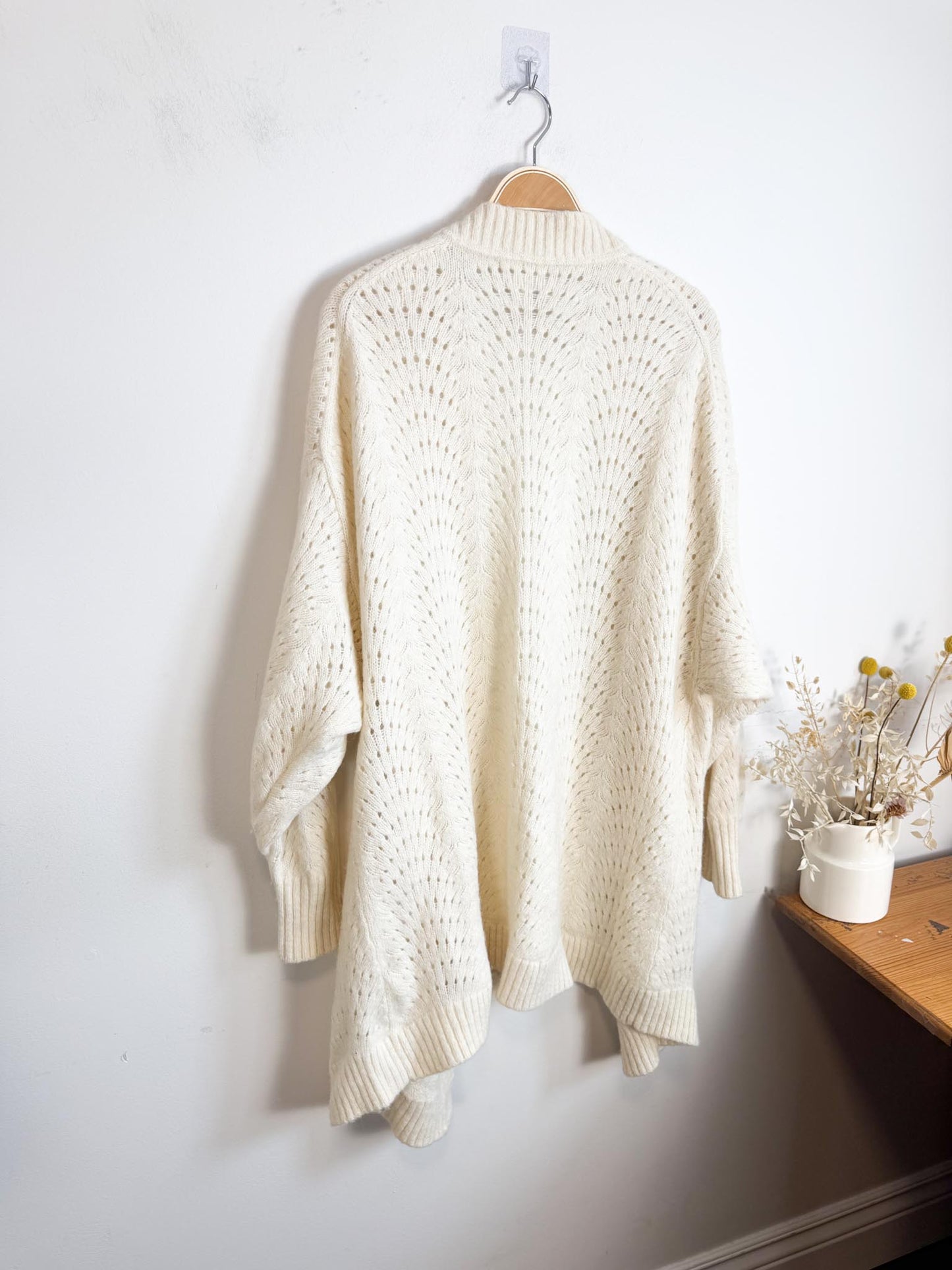 Wilfred Alpaca Long Crochet Knit Cardigan in Cream (Size L)
