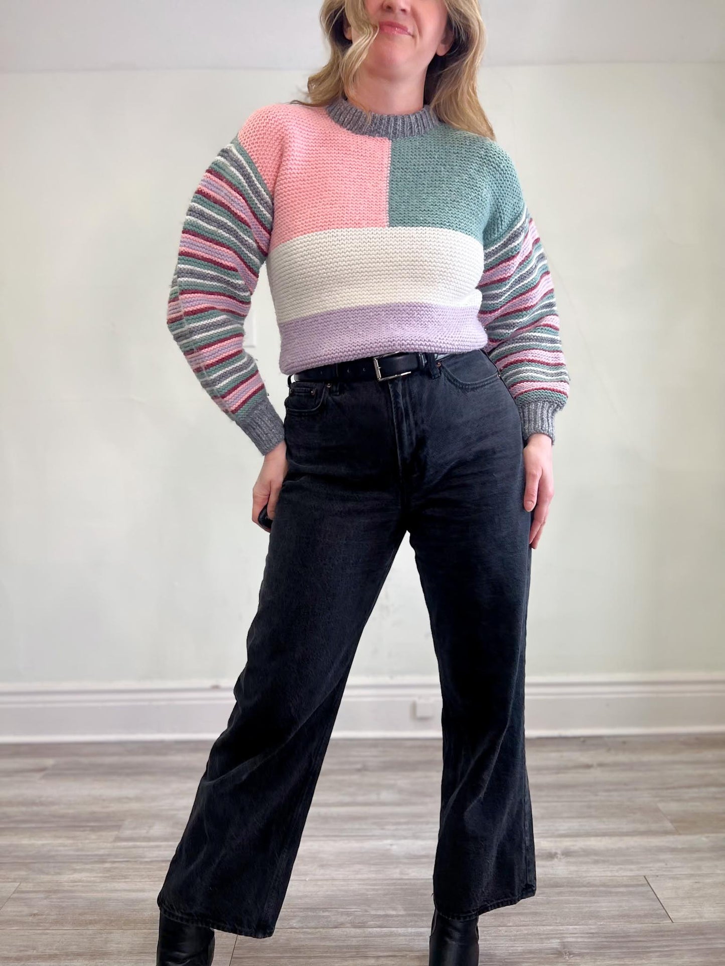 Vintage Handknit Colour-block Sweater (Size S)