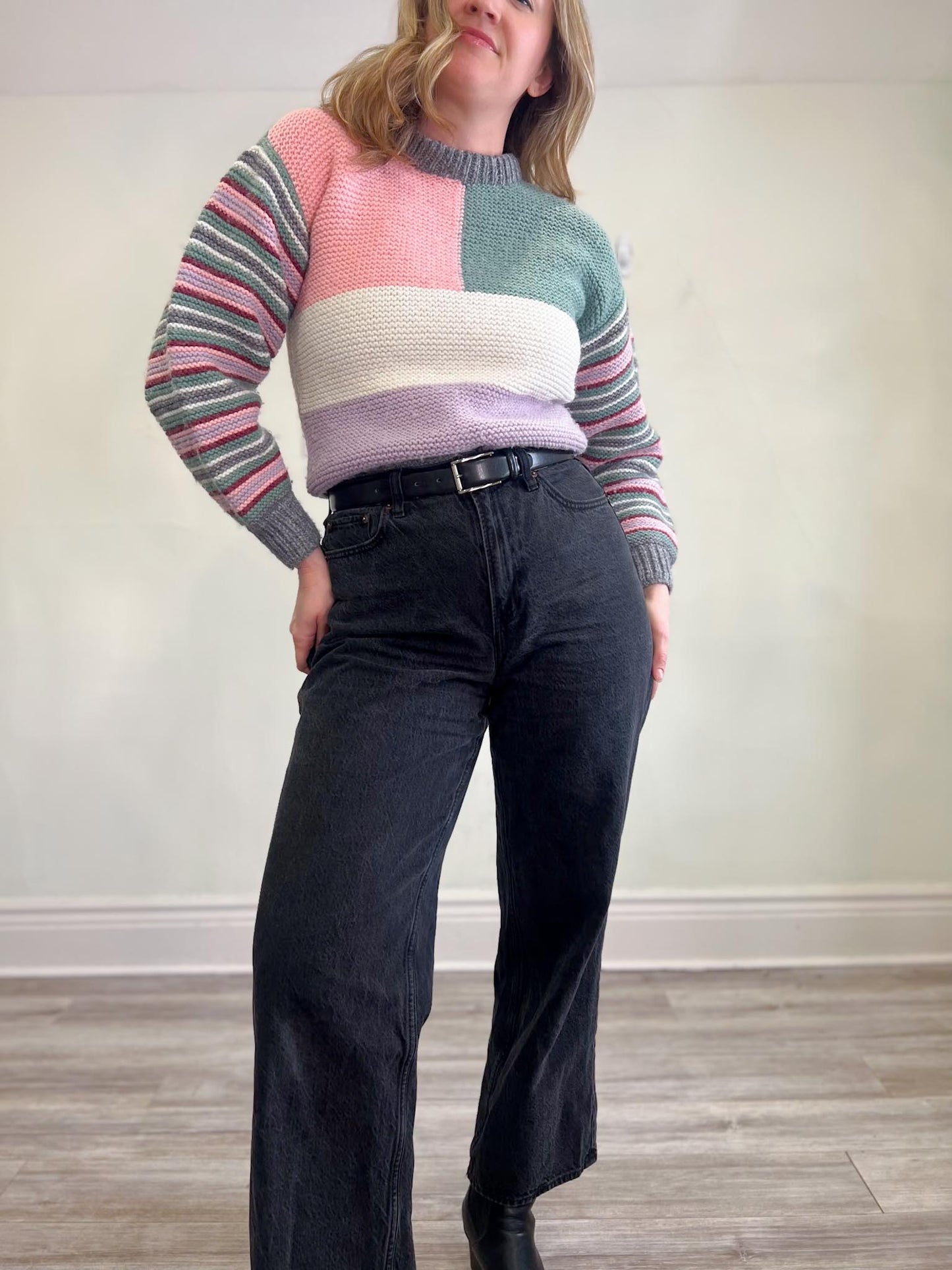 Vintage Handknit Colour-block Sweater (Size S)