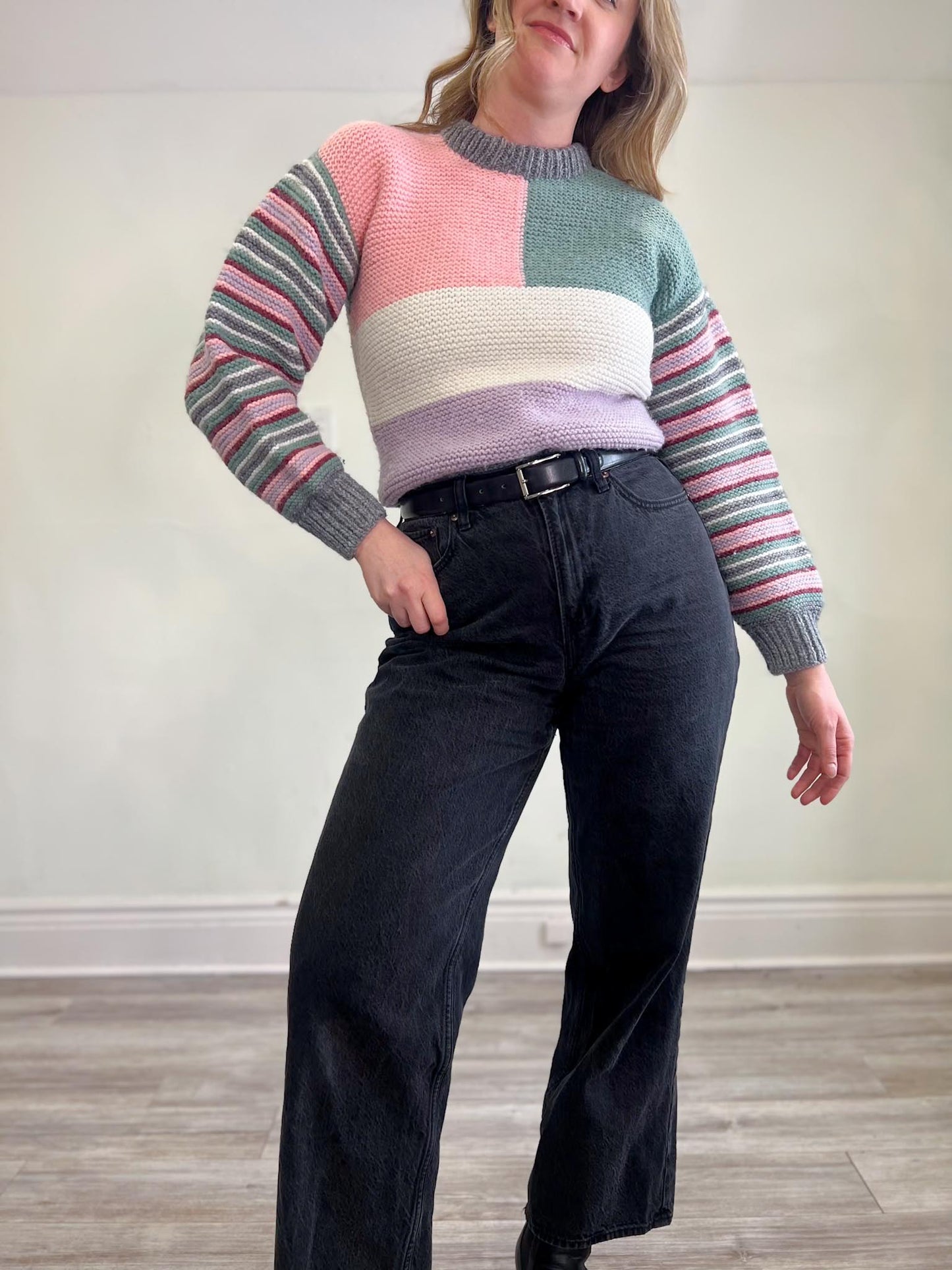 Vintage Handknit Colour-block Sweater (Size S)