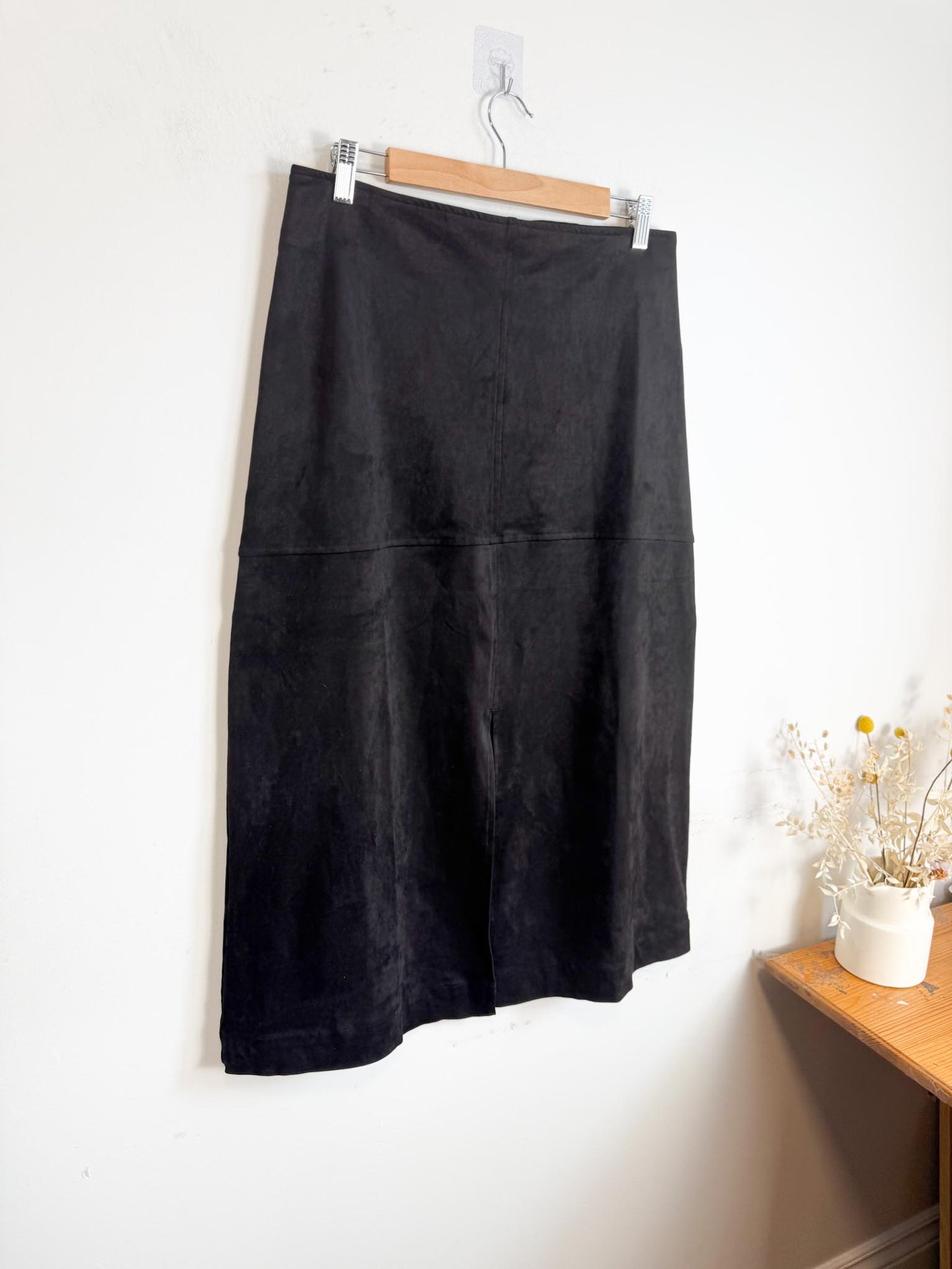 Grade & Gather "Michelle Vegan Suede Pencil Skirt in Black" NWT (Size L)