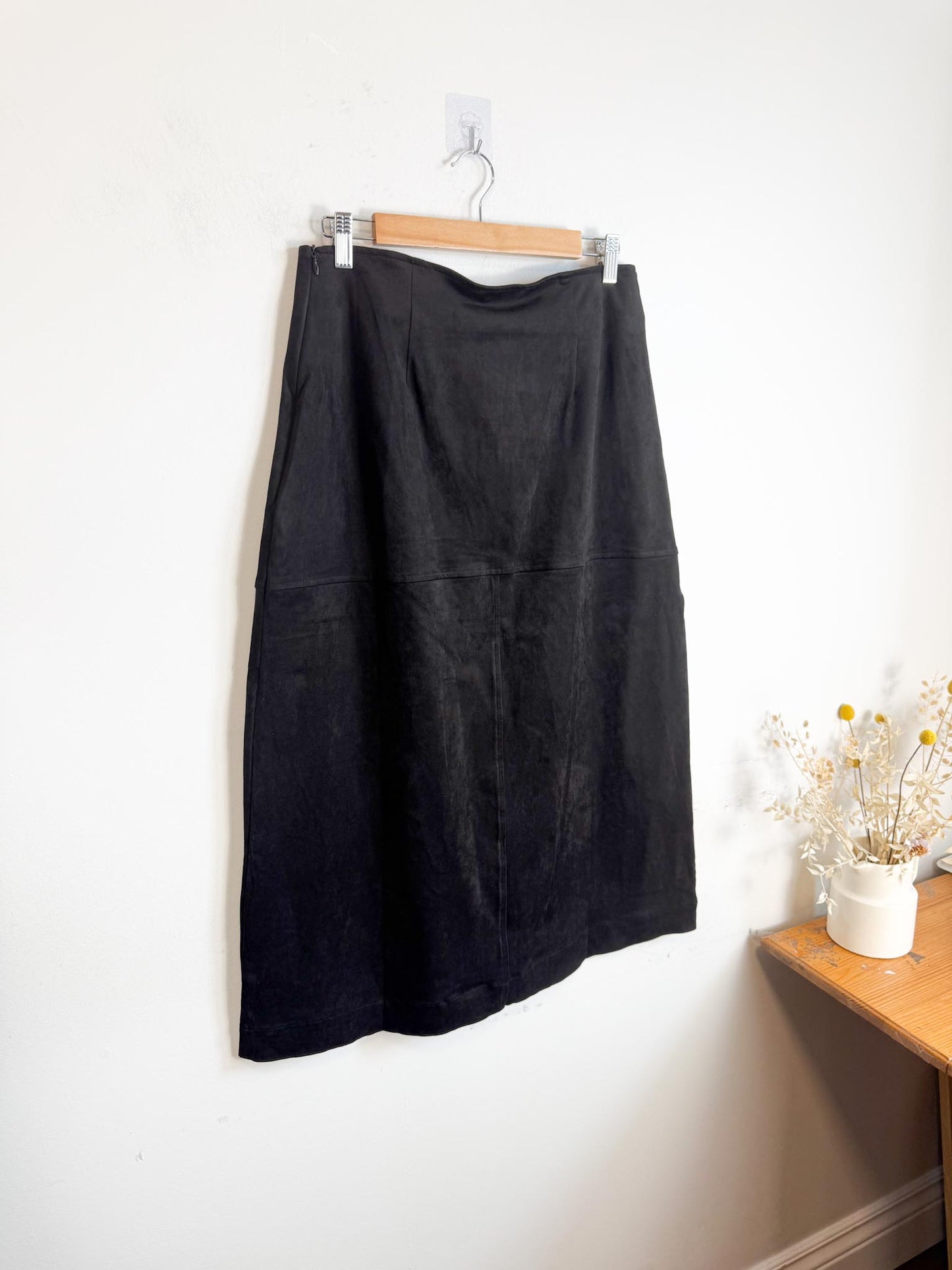 Grade & Gather "Michelle Vegan Suede Pencil Skirt in Black" NWT (Size L)