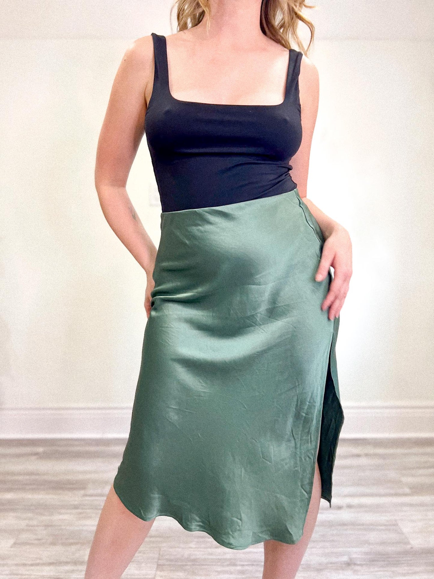 House of Harlow 1960 Satin Midi Skirt with Side Slit in Green (Size M/L)