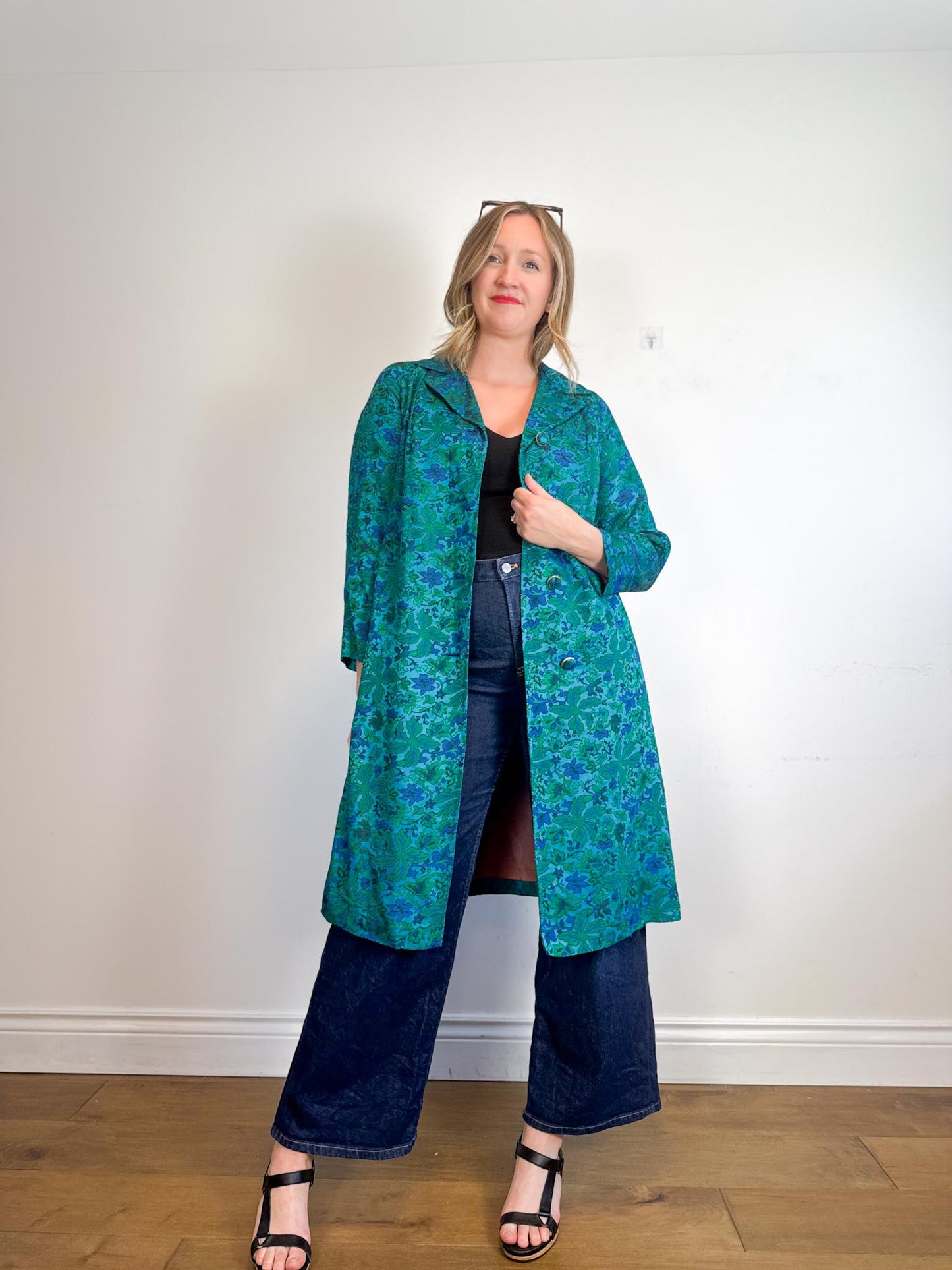Vintage 1970s Brown Fashions Coat by Gabor Winnipeg Jacket in Floral Teal(Size M/L)