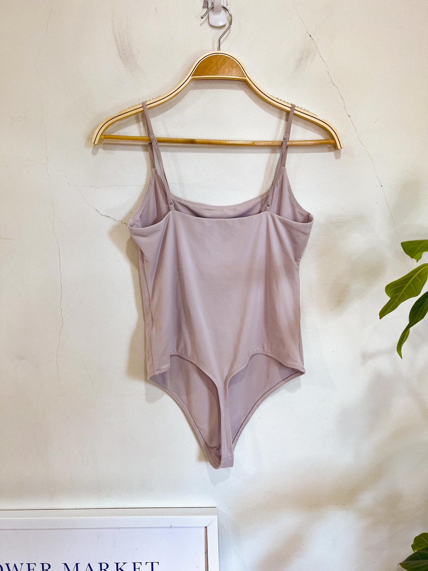 Babaton Bodysuit in Lilac (Size L)