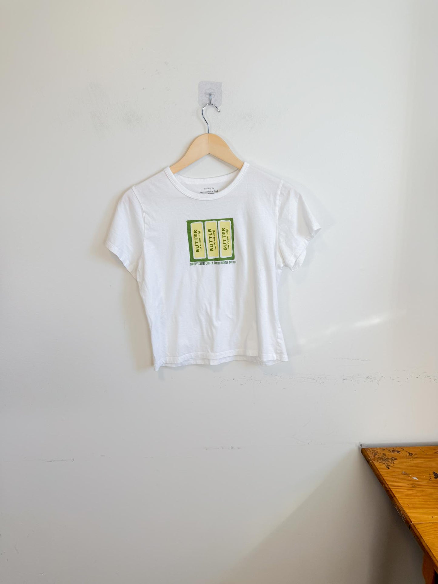 Abercrombie "Butter" T-Shirt in White (Size S/M)