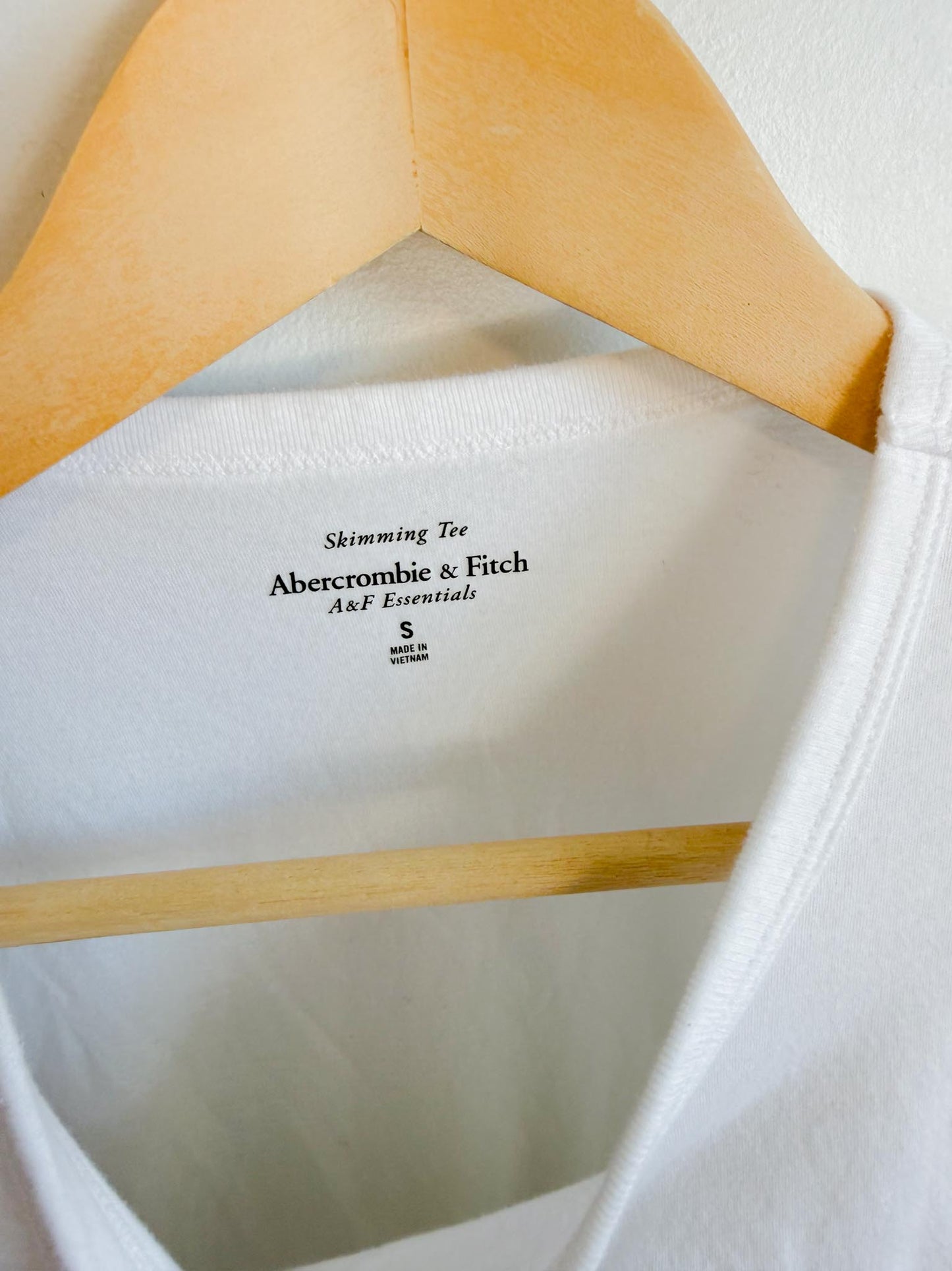 Abercrombie "Butter" T-Shirt in White (Size S/M)