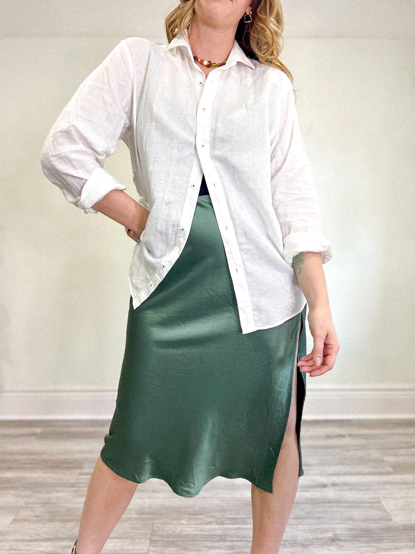 House of Harlow 1960 Satin Midi Skirt with Side Slit in Green (Size M/L)