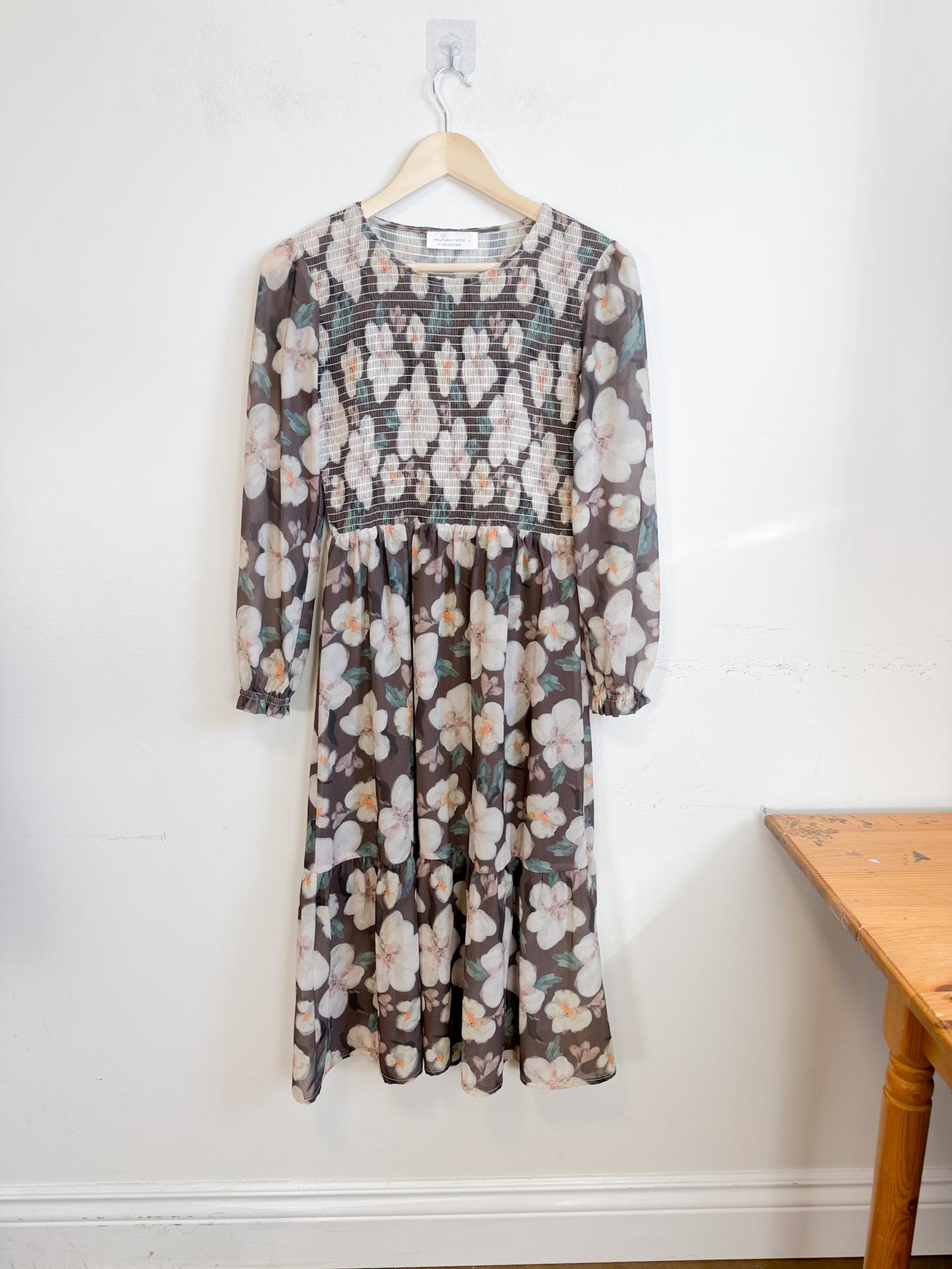 Mad About You x Jilly Box "The Grace Midi Dress in Floral" (Size S/M)