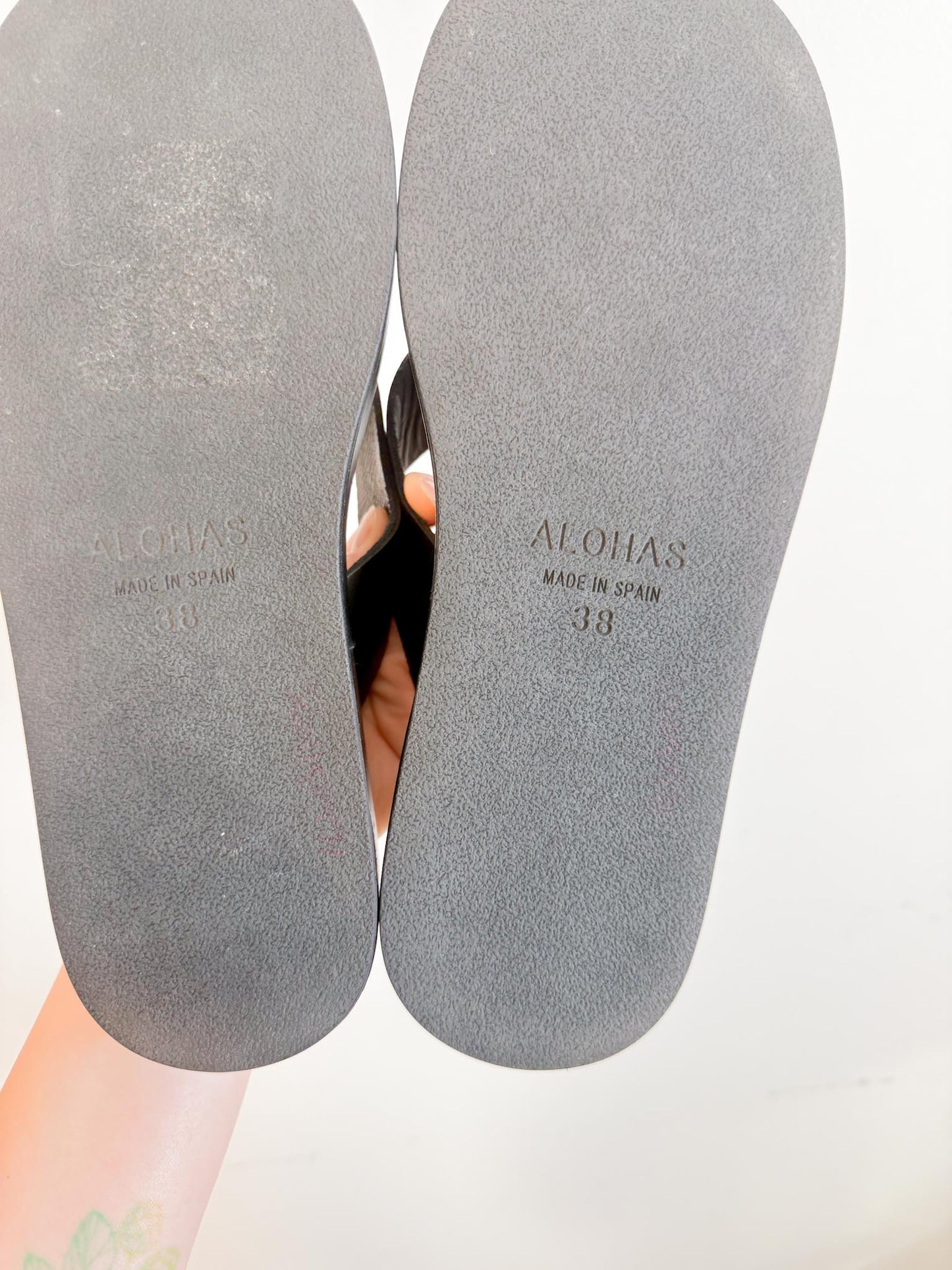 ALOHAS Sustainable "Overcast Sandal in Black" (Size 38)