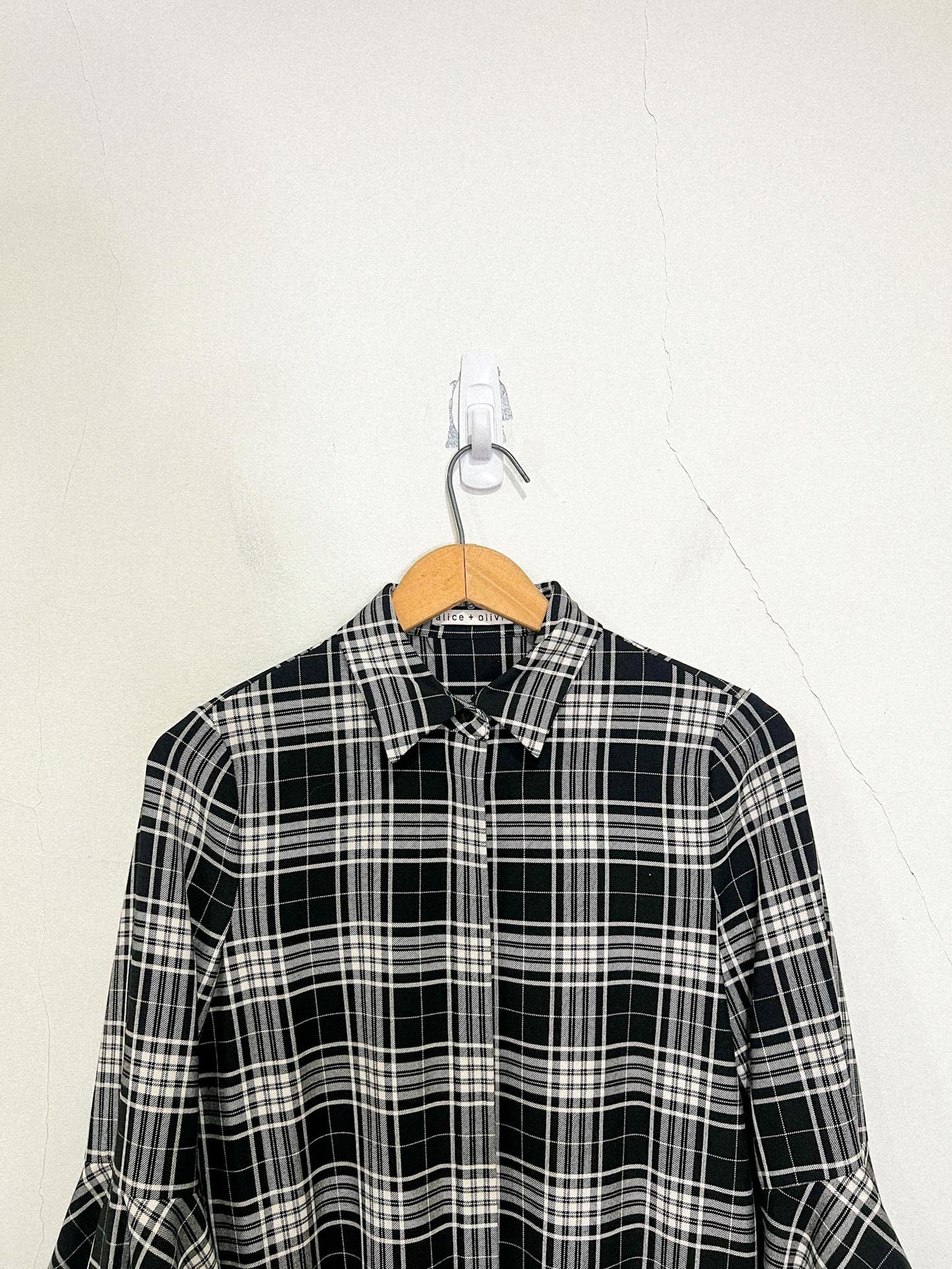 Alice + Olivia "Jem Trumpet Sleeve Shirt Dress in Black Plaid" (Size XS)