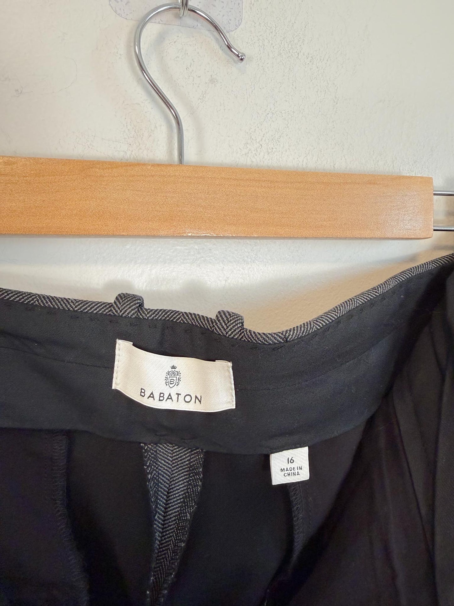 Babaton High Rise Trousers in Grey (Size 16)