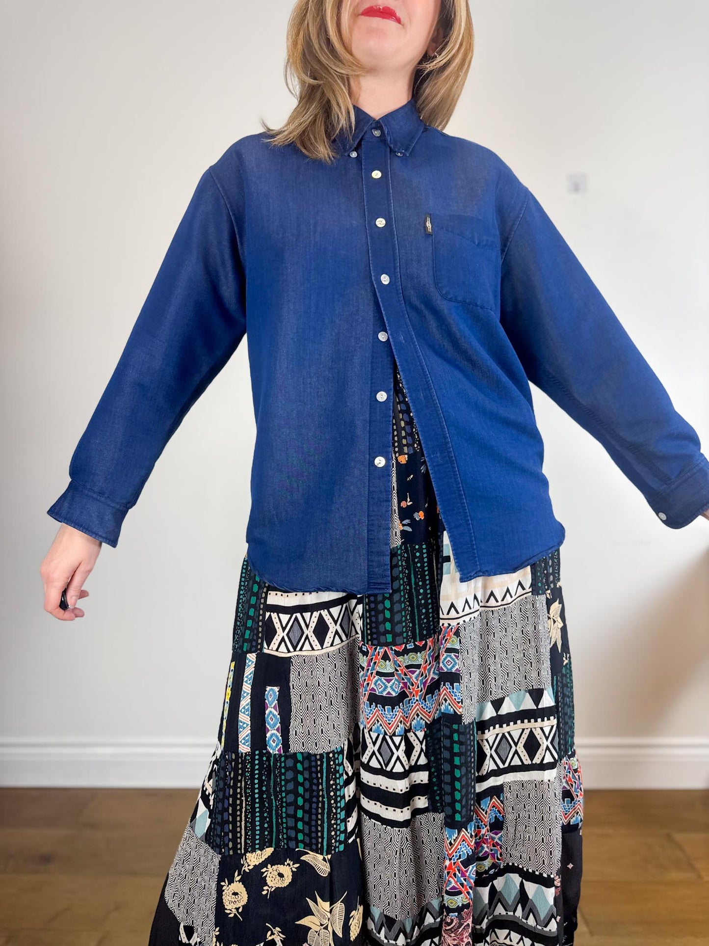 Vintage Nickleby’s UOMO Button Down in Dark Blue (Size L)