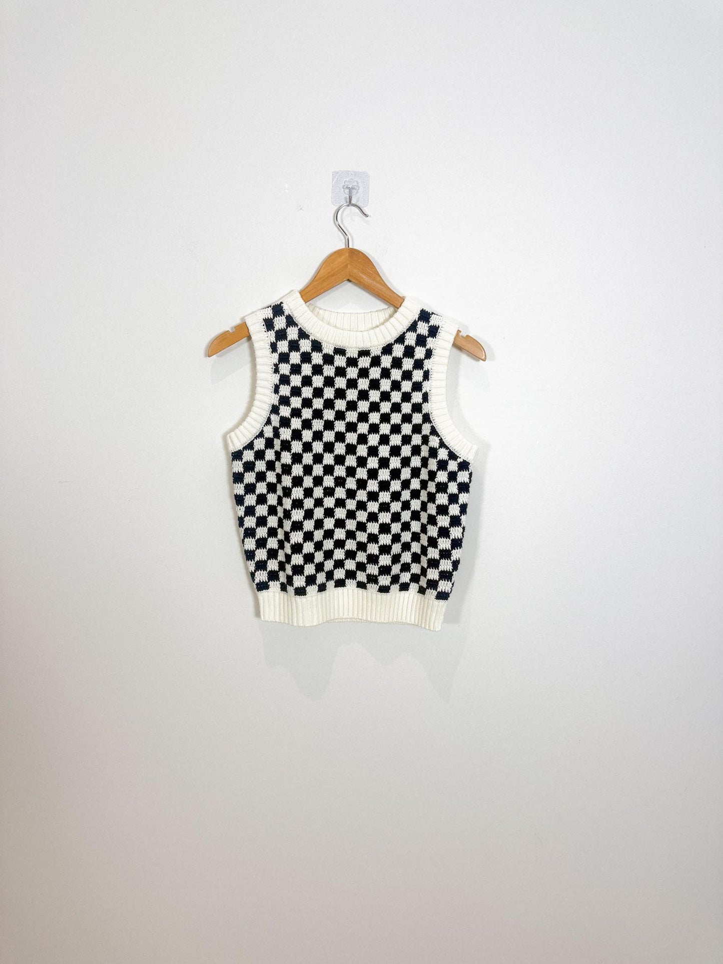 SHRIMPS Checkered Sweater Vest in Navy/White (Size S)
