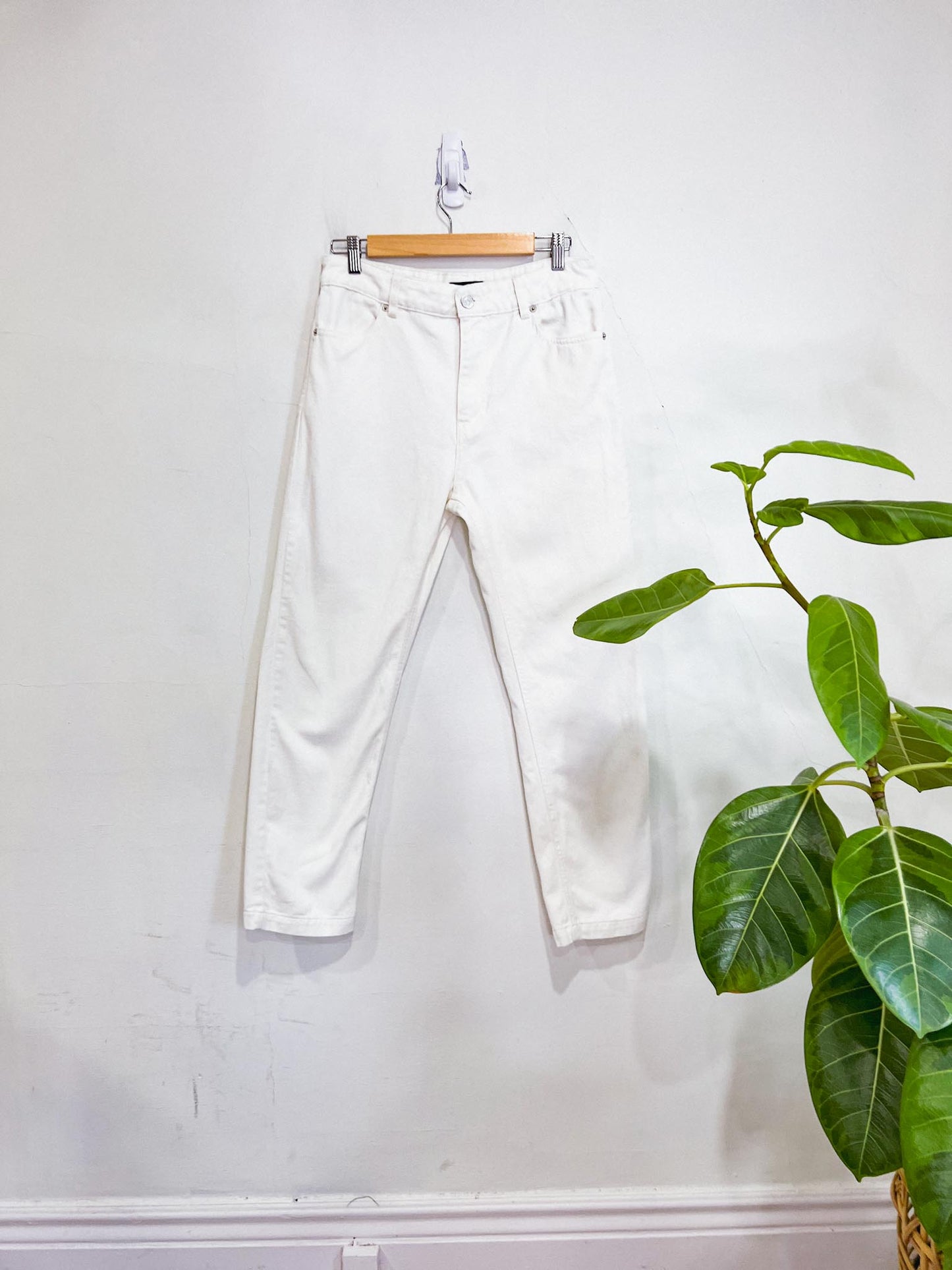 Cop. Copine Straight Leg Jeans in White (Size 29/30)