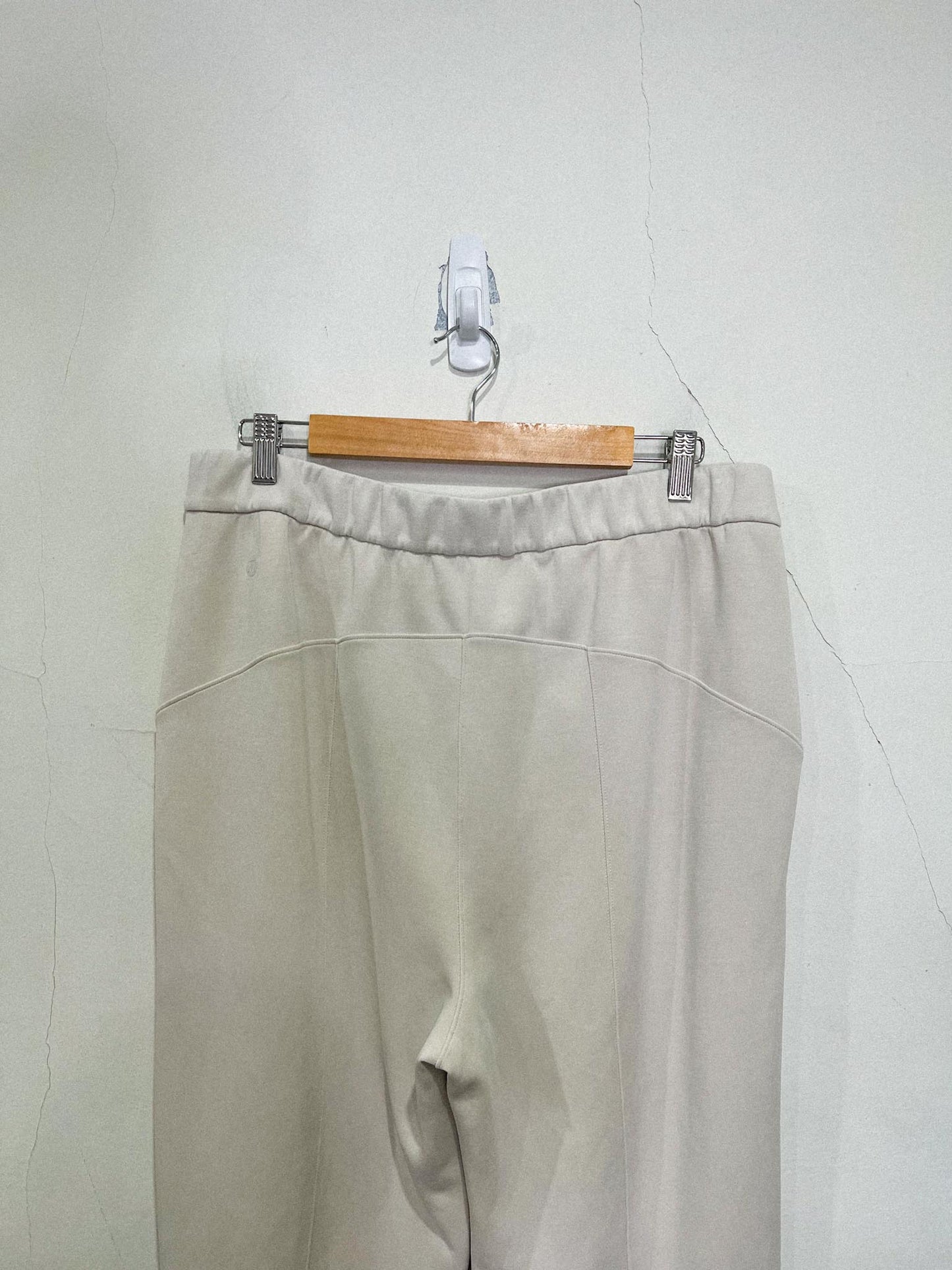 Lululemon High Rise Oversized Jogger Sweatpants in Off-White (Size 12)