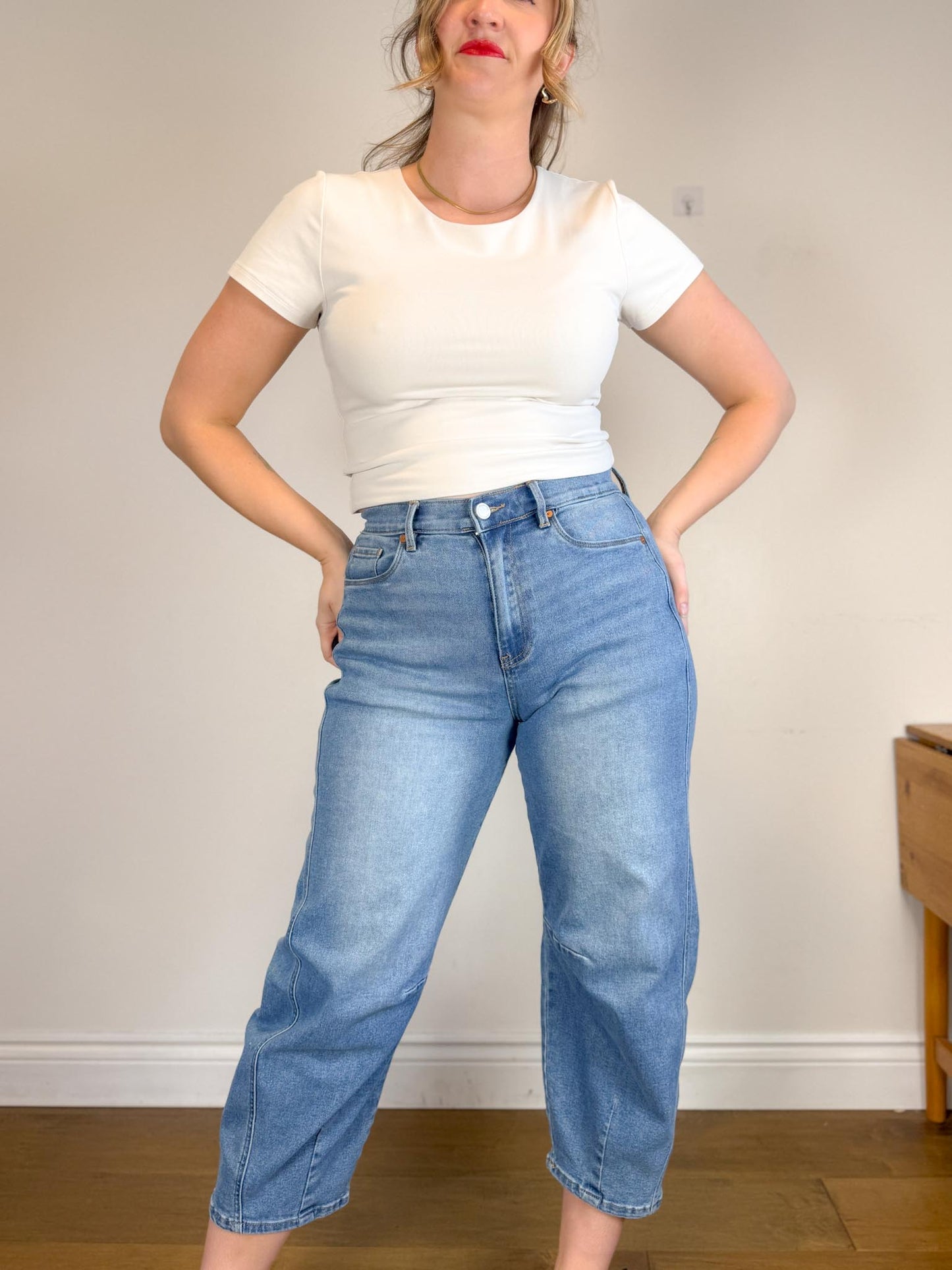 BLANK NYC Barrel Jeans in Light Wash (Size 28)