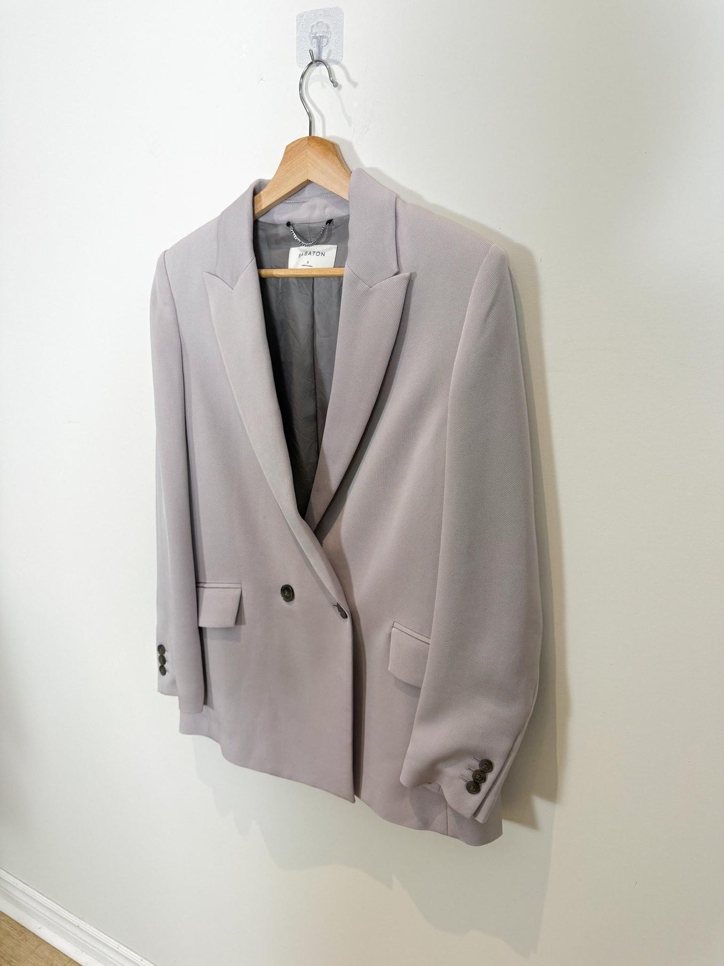 Aritzia Babaton Blazer in Grey SOLD AS IS (Size S/M)