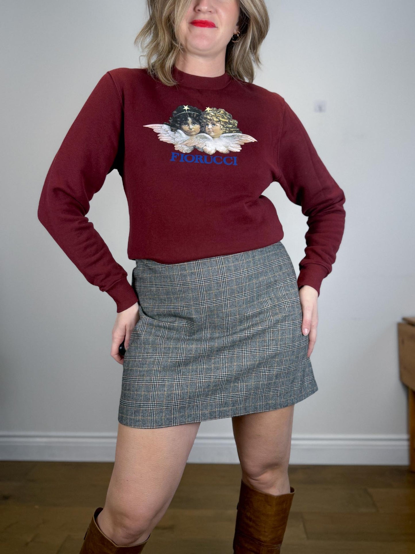 FIORUCCI Crew Neck Angel Sweartshirt in Maroon (Size S/M)