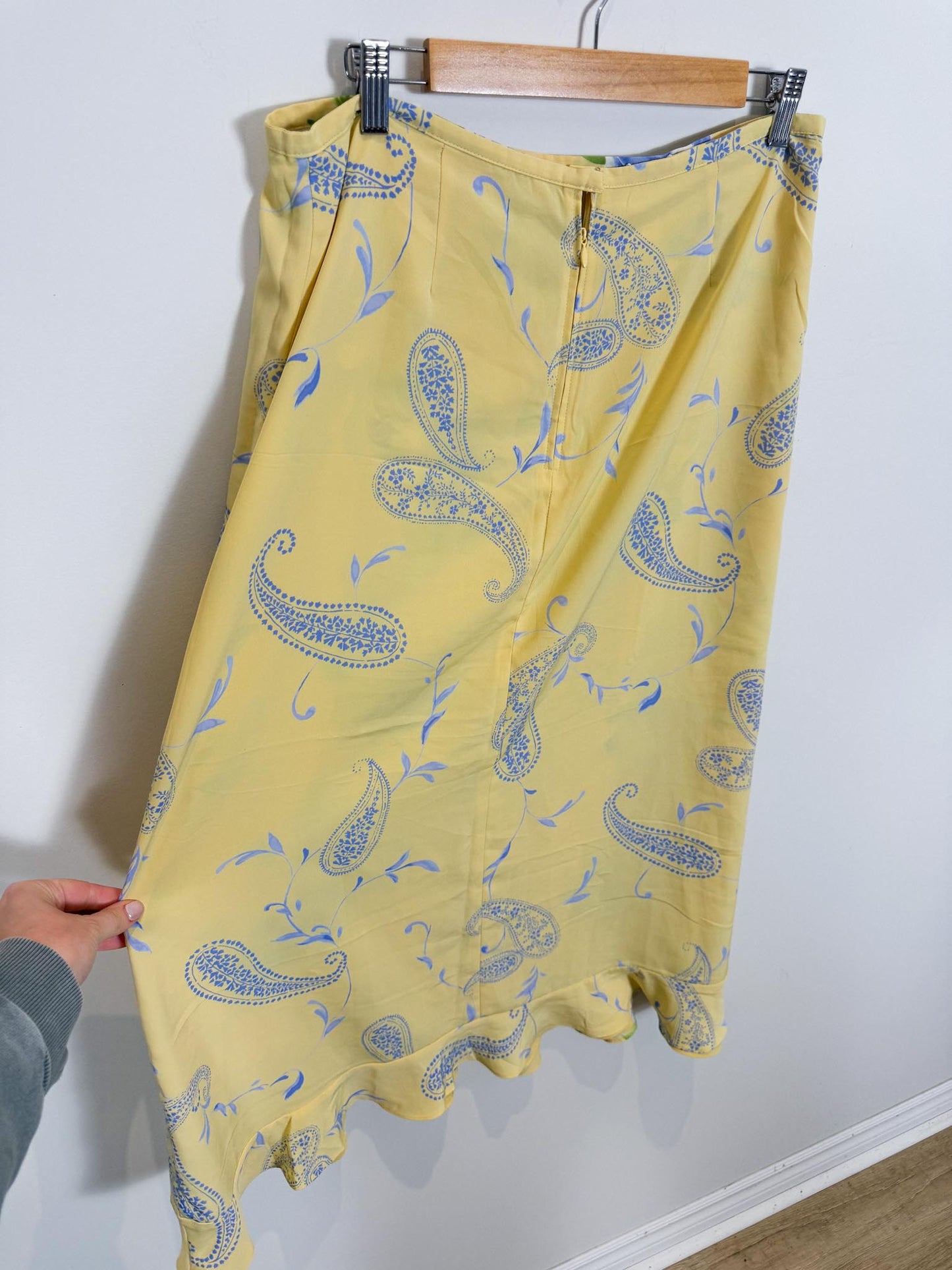 Vintage REVERSIBLE Floral & Paisley Midi Skirt in Yellow (Size L)