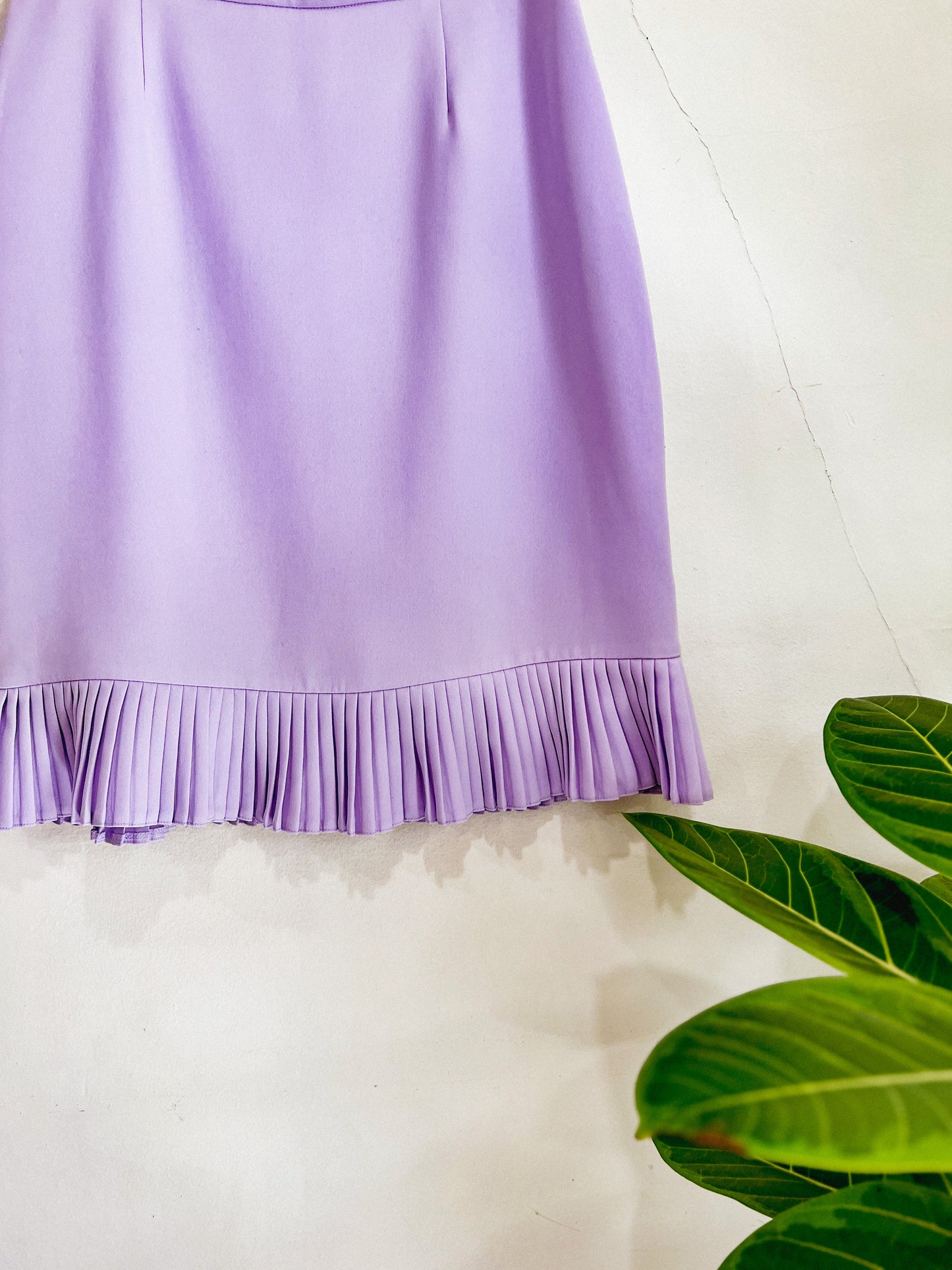 Vintage Lilac Mini Skirt with Pleated Edge (Size M/L)